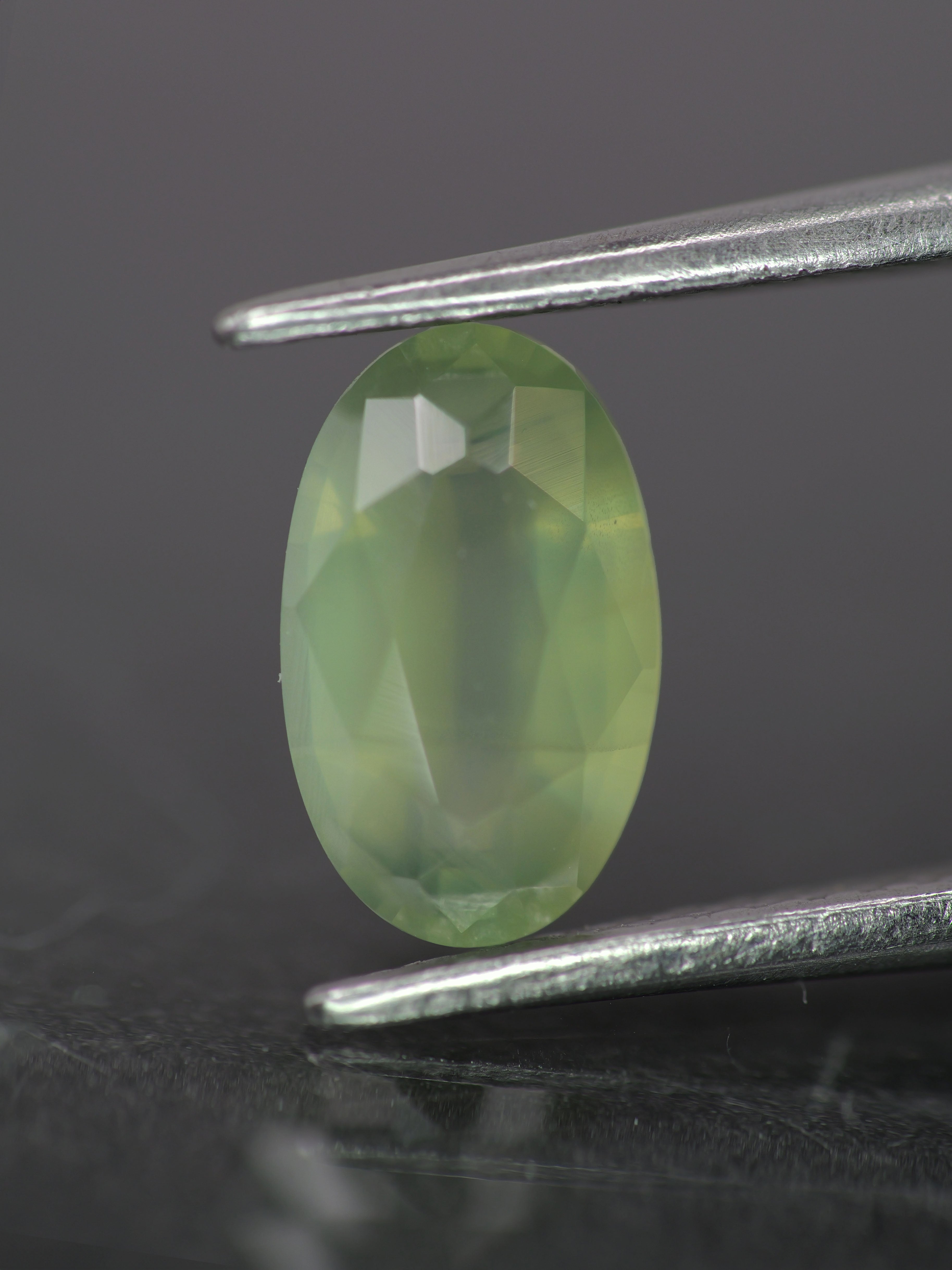 Opalescent Sapphire | natural, hazy waves: yellowish green color, oval-cut, 8.5x5mm, *1.3ct - Eden Garden Jewelry™