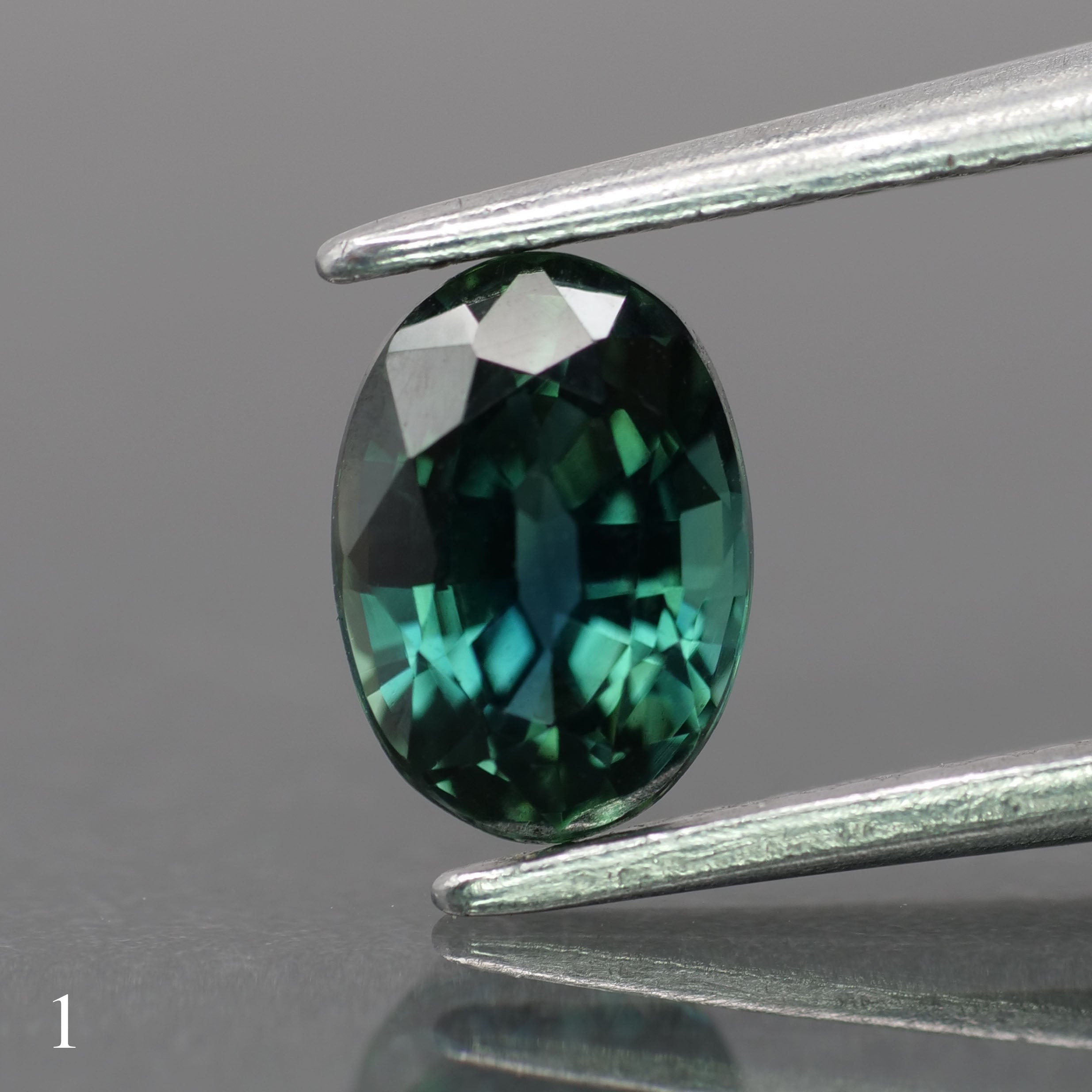 Sapphire | natural, teal color, oval-cut, 7x5mm, 1ct - choose yours - Eden Garden Jewelry™