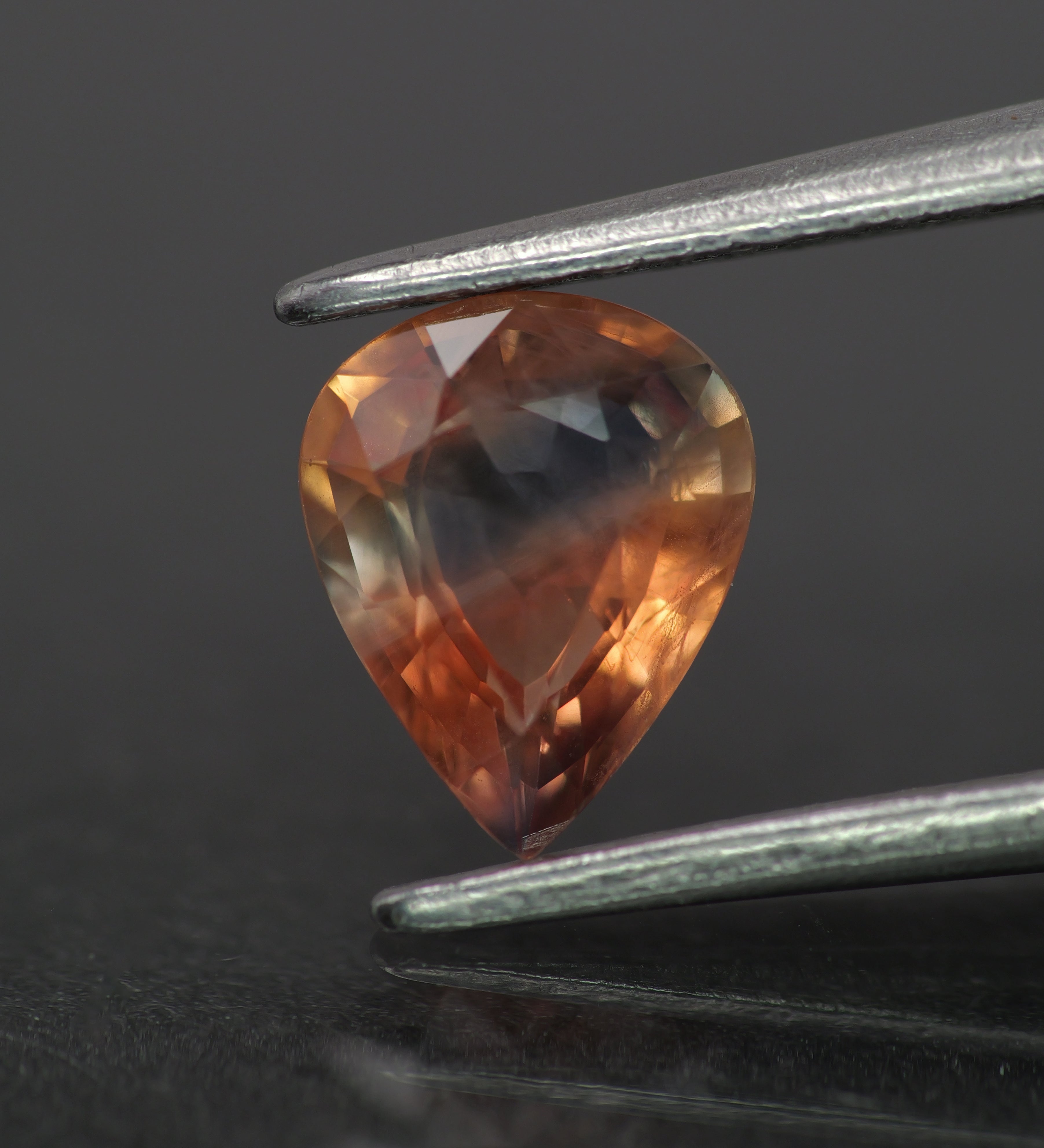 Parti Sapphire | natural, bi-color: orange & blue, pear-cut, 7x5.5mm, 0.85ct, Madagascar - Eden Garden Jewelry™