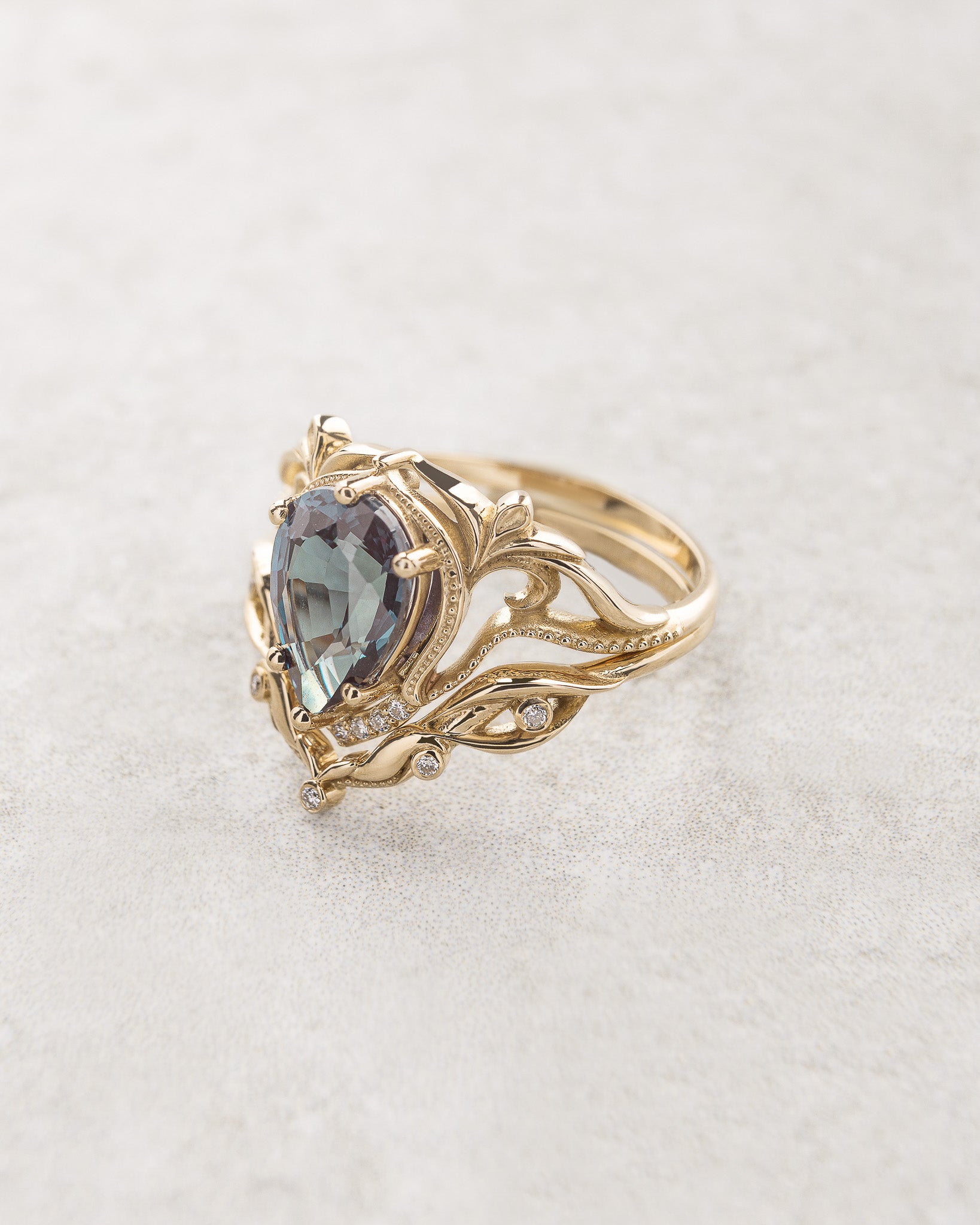 Bridal ring set with big pear cut lab alexandrite / Lida - Eden Garden Jewelry™