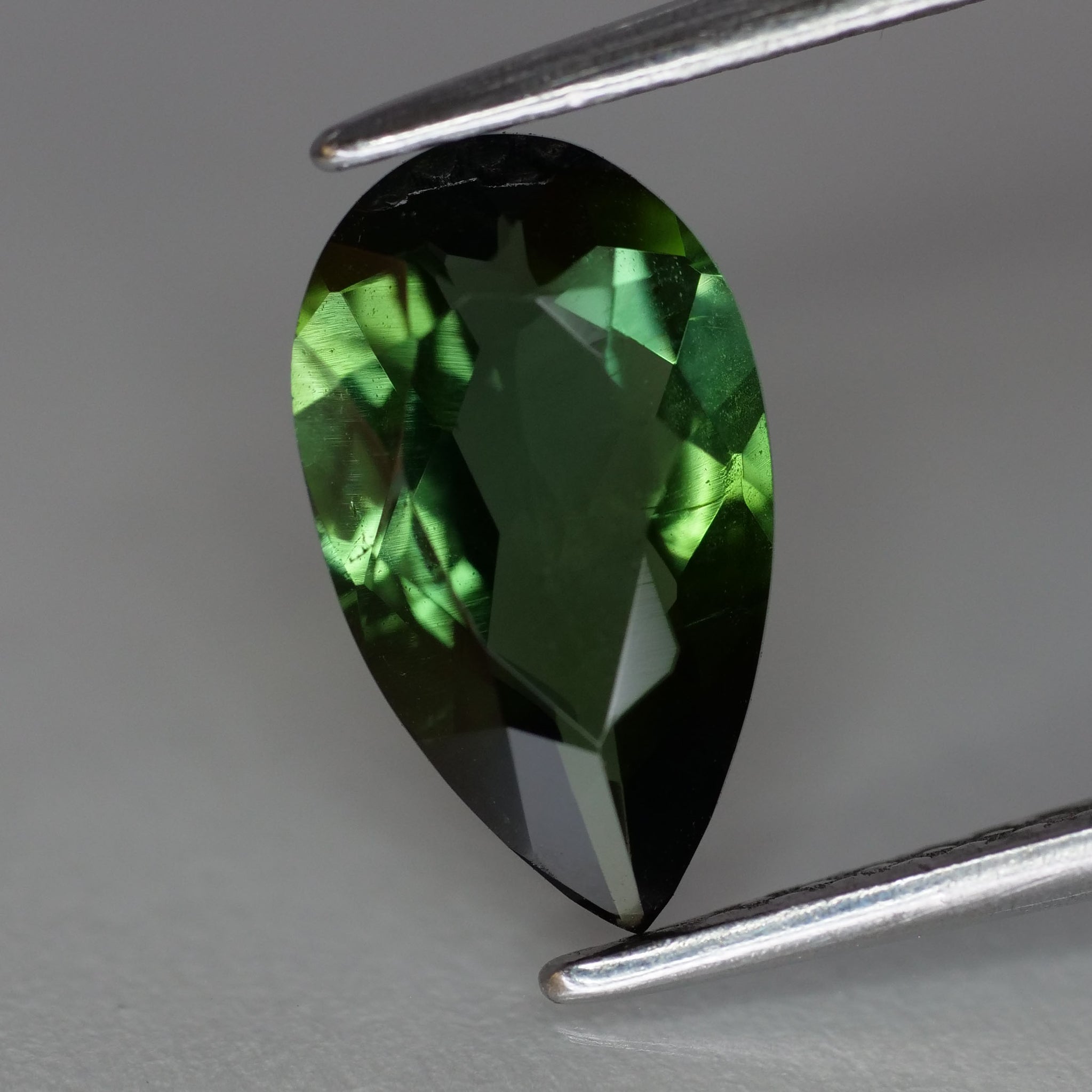 Tourmaline | green color, pear cut *10x6* mm, 1.3 ct, VS - Eden Garden Jewelry™