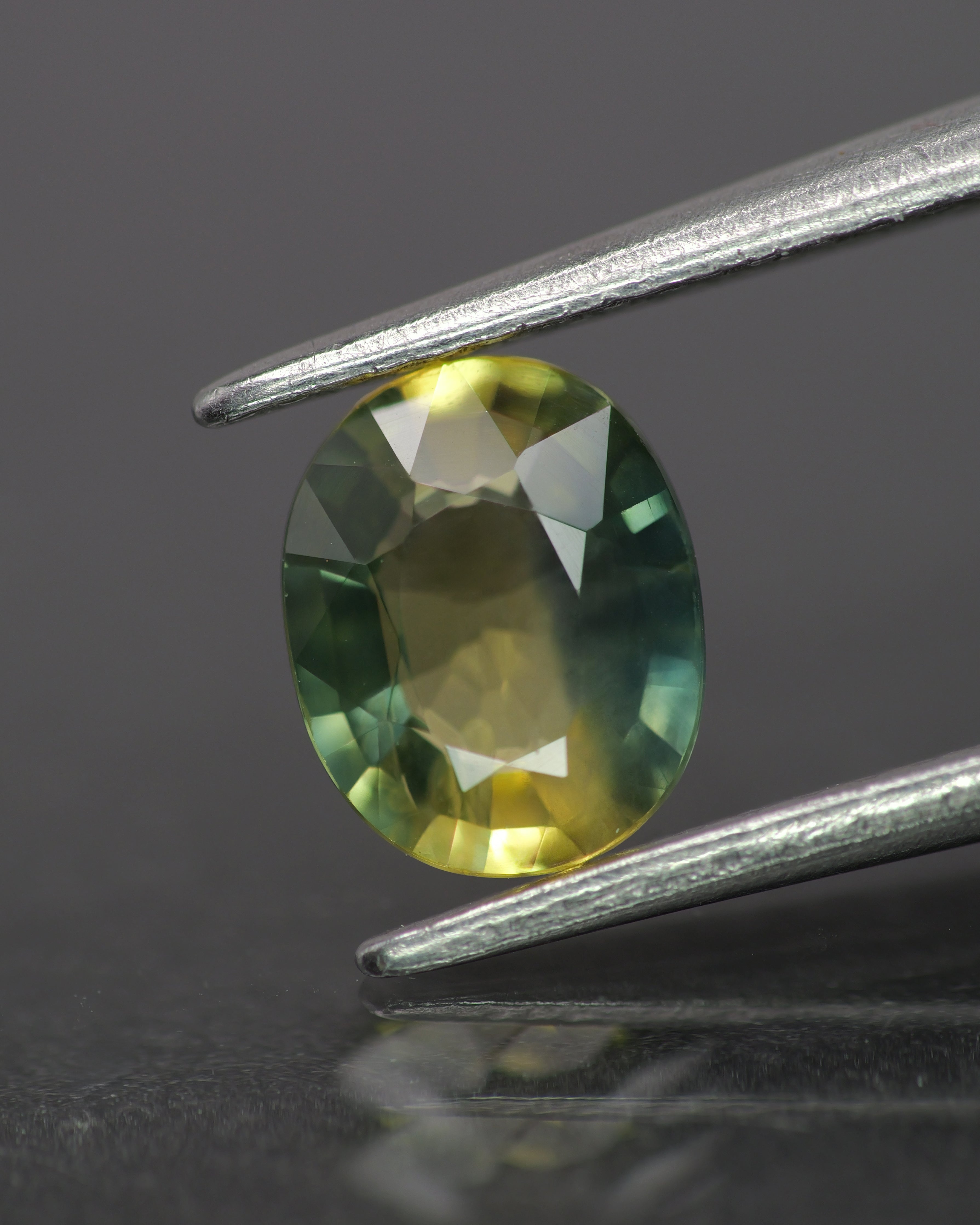 Parti Sapphire | natural, Tri-color: yellow, green & teal color, oval-cut, 7x5.5mm, 0.9ct, Madagascar - Eden Garden Jewelry™