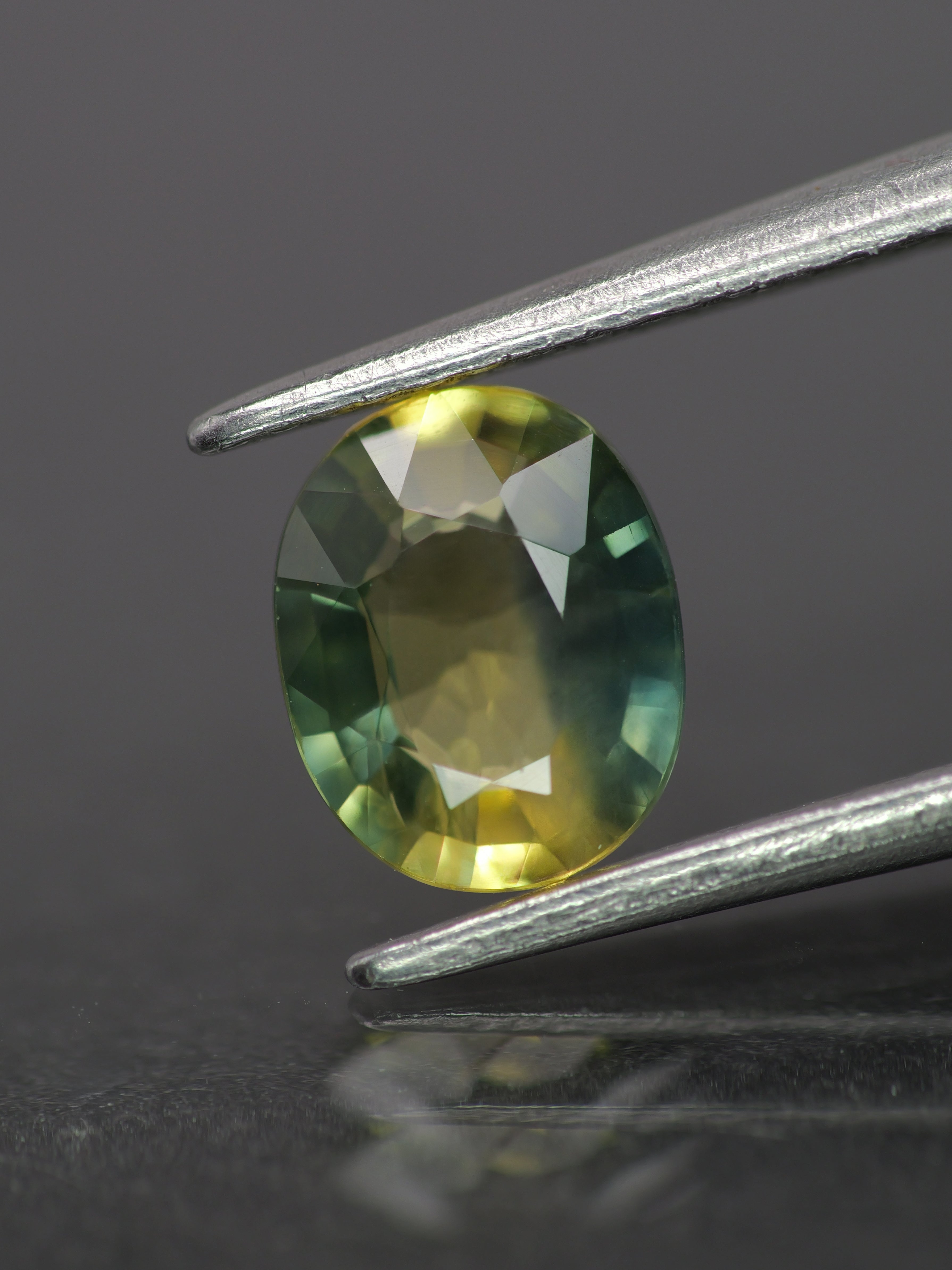 Parti Sapphire | natural, Tri-color: yellow, green & teal color, oval-cut, 7x5.5mm, 0.9ct, Madagascar - Eden Garden Jewelry™