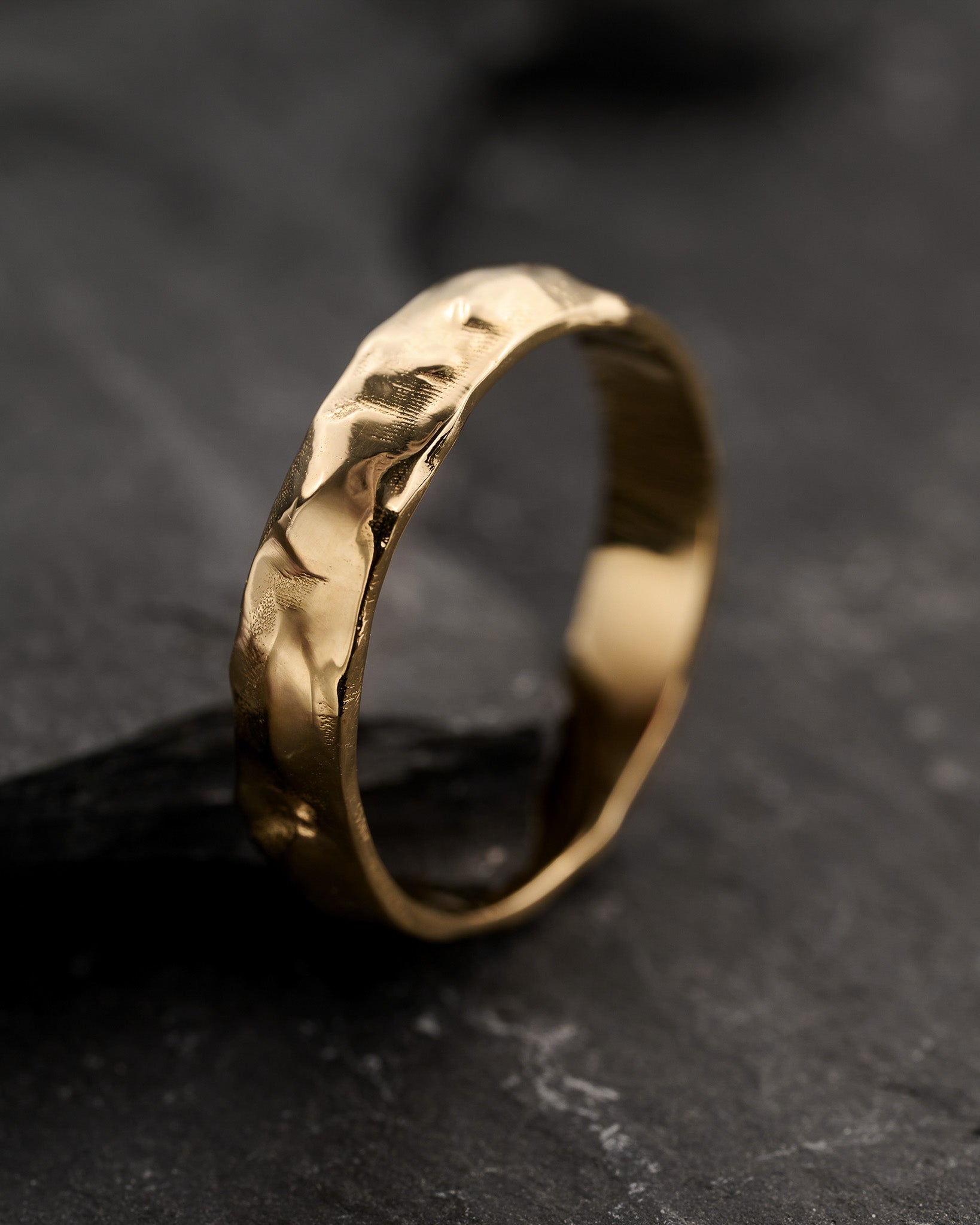 Melted effect wedding band, unisex ring - Eden Garden Jewelry™