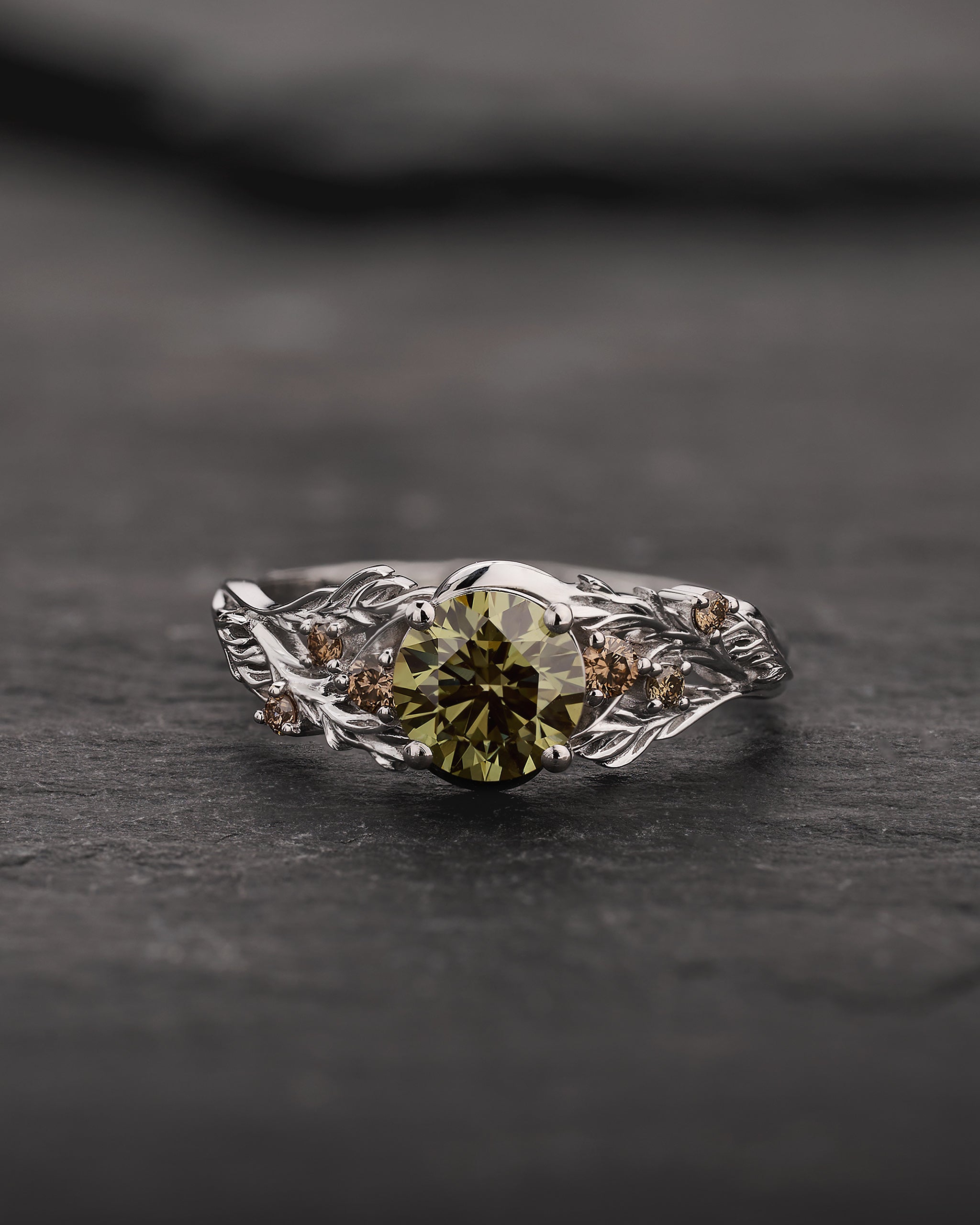 Engagement Ring with Round Fancy Vivid Green Diamond (Lab-Grown) in Forest Style / Japanese Maple - Eden Garden Jewelry™