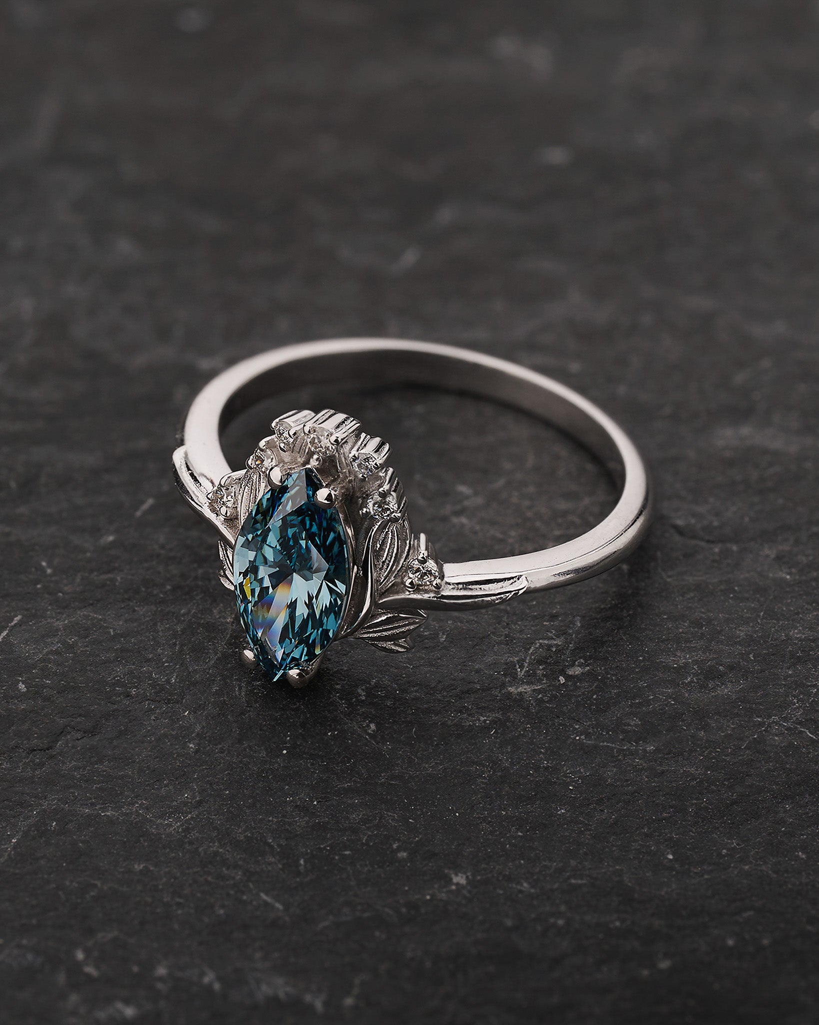 Engagement Ring with Marquise Fancy Blue Diamond (Lab-Grown) in Flower Style / Iris - Eden Garden Jewelry™