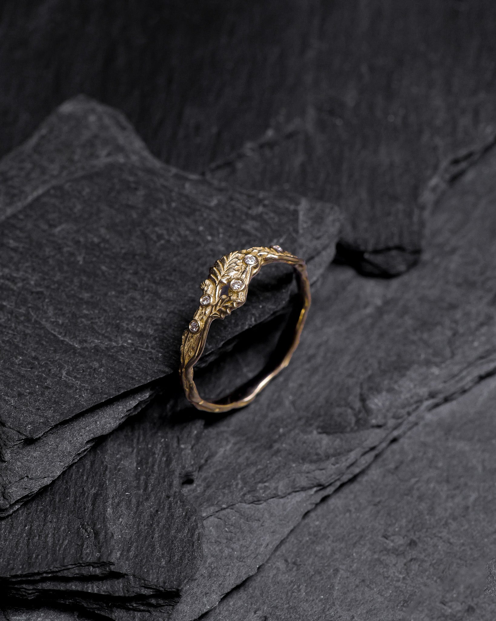 Twig ring with diamonds and three leaves, branch wedding band - Eden Garden Jewelry™