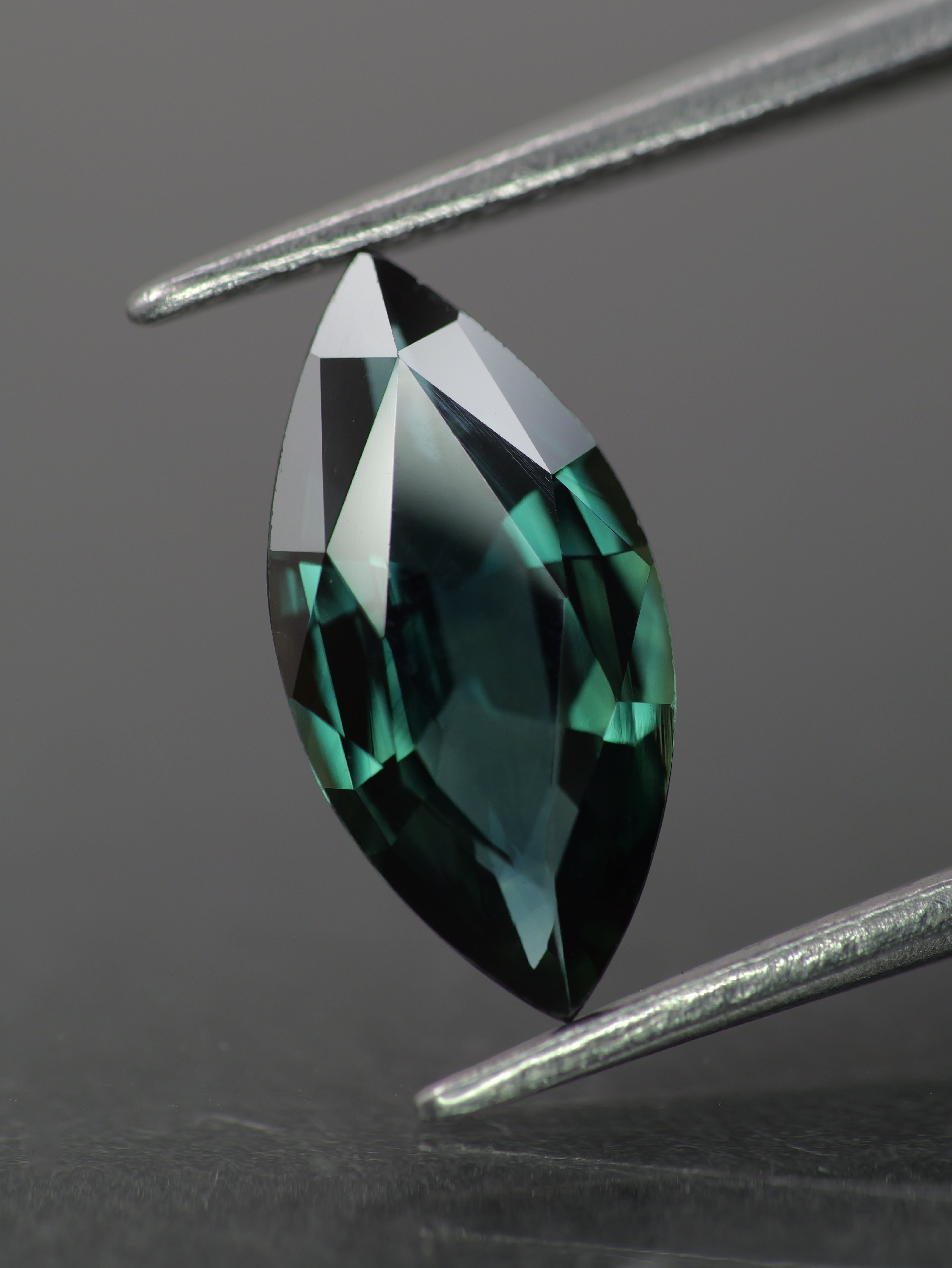 Sapphire | natural, teal color/color changing, marquise-cut, 12x6mm, 1.7ct - Eden Garden Jewelry™