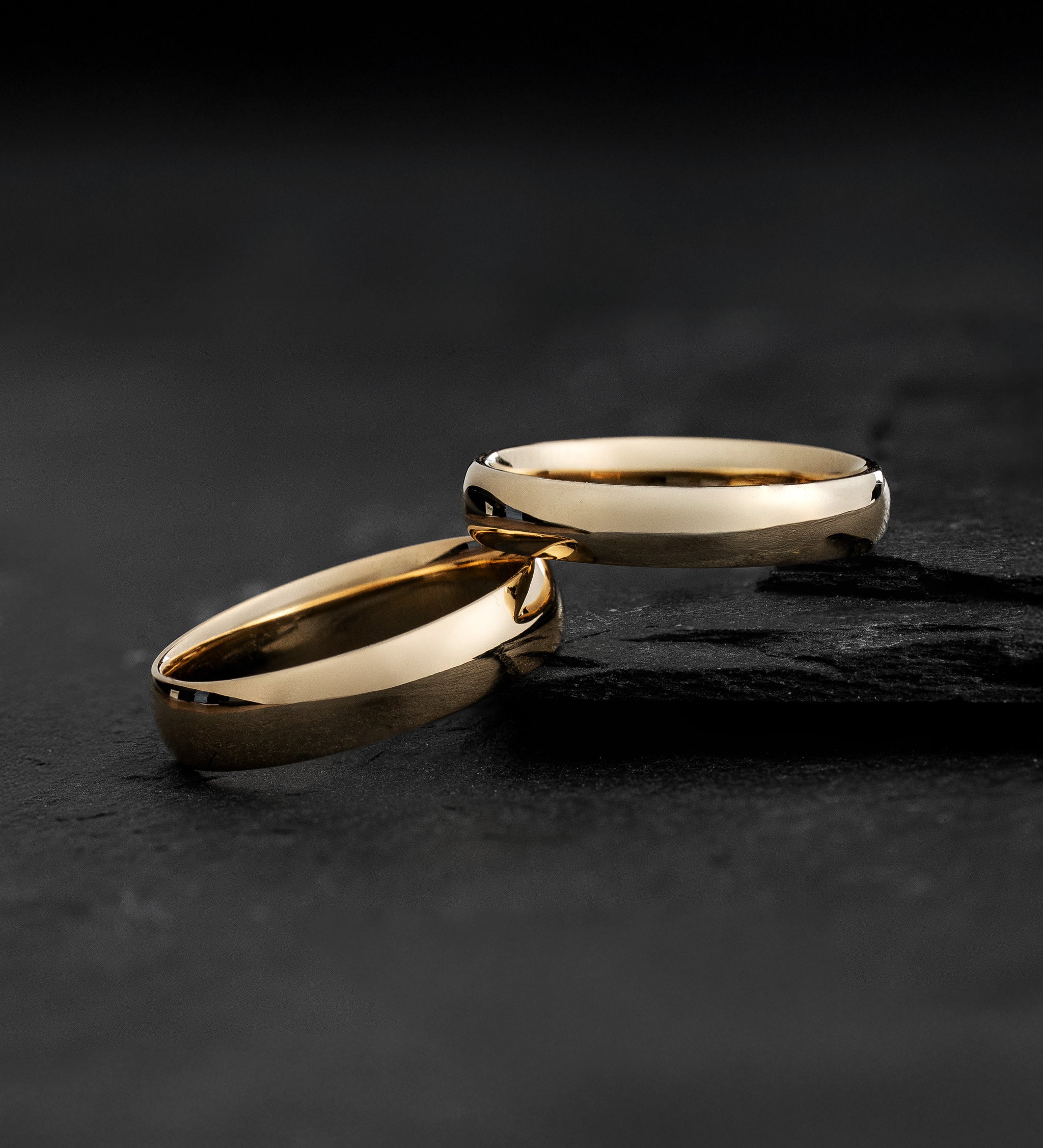 Wedding rings set for couples: classic polish finish bands 4mm & 5mm - Eden Garden Jewelry™