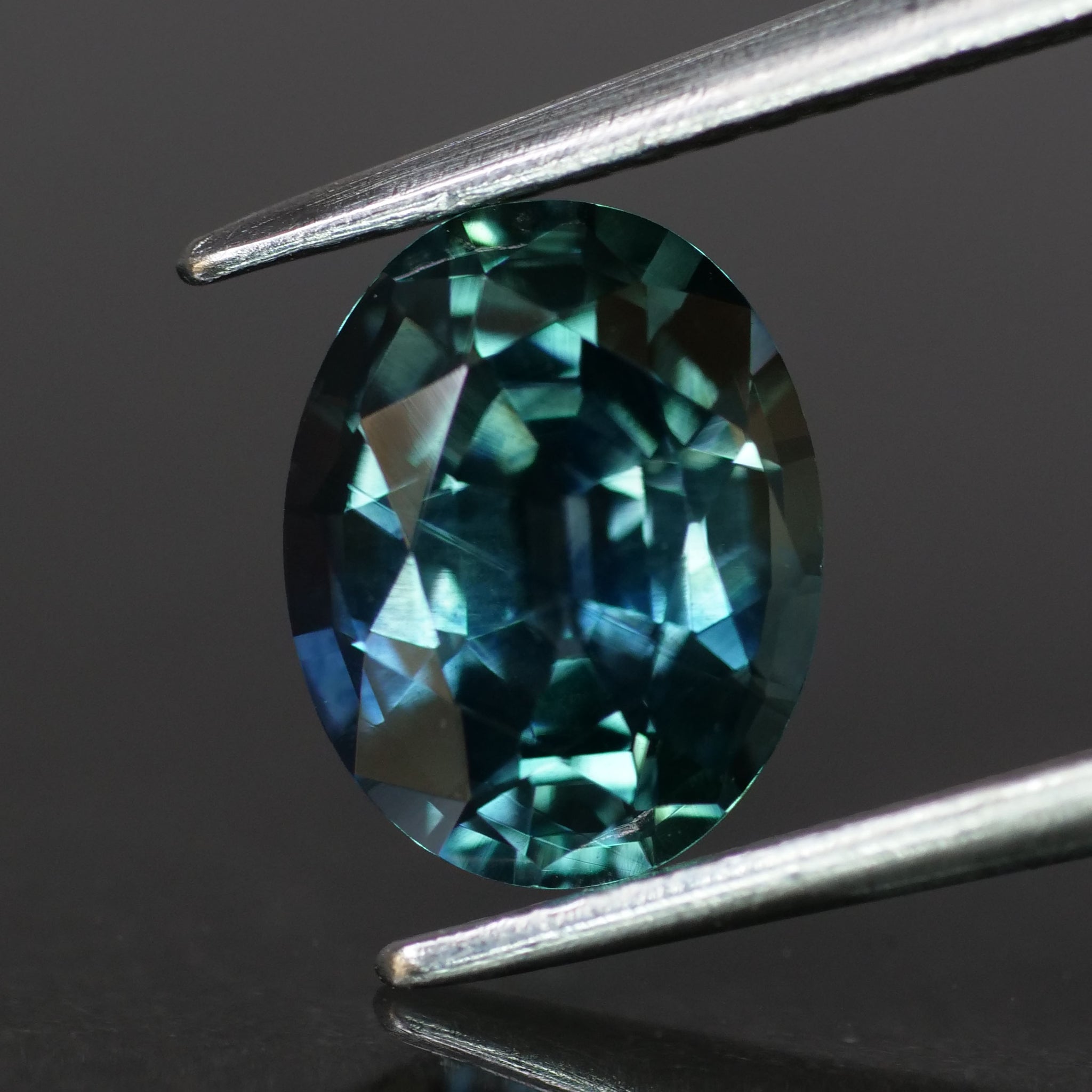 Sapphire | natural, teal color, oval cut *8x6.5 mm, 1.9ct - Eden Garden Jewelry™