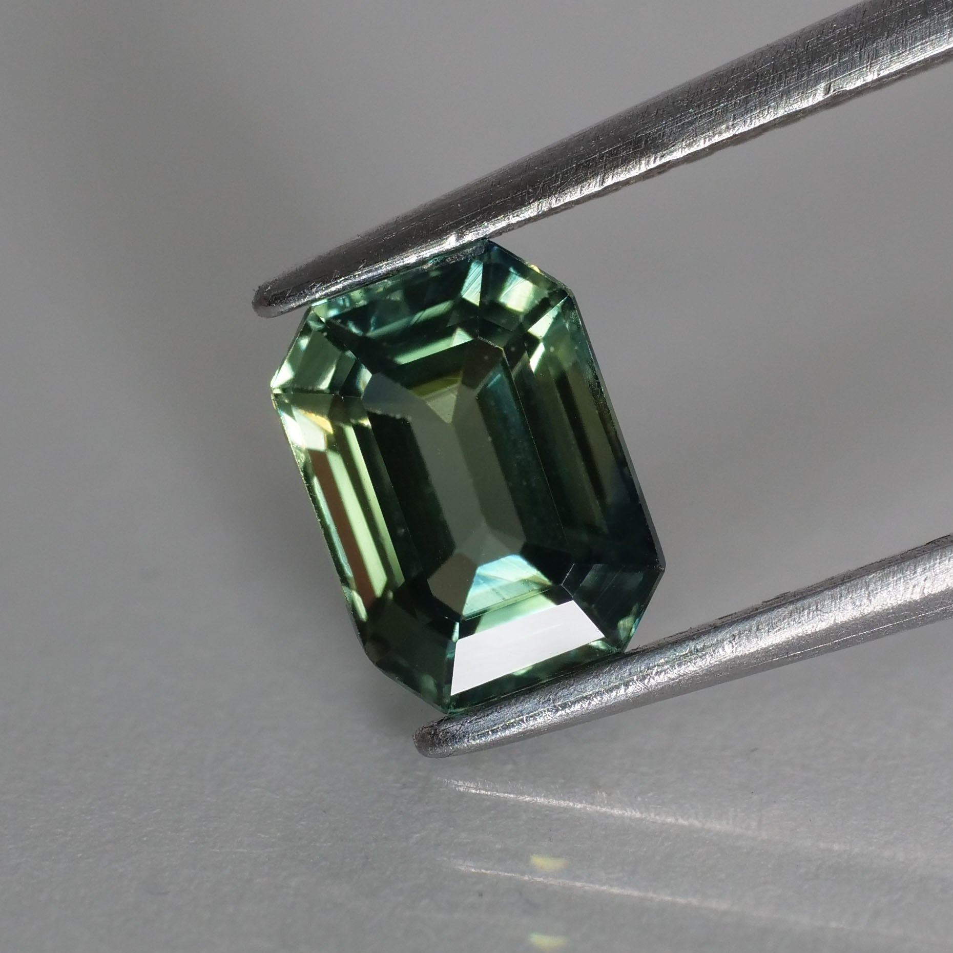Sapphire greenish blue | IGI certified | emerald cut, VS *7x5mm 1.49ct - Eden Garden Jewelry™