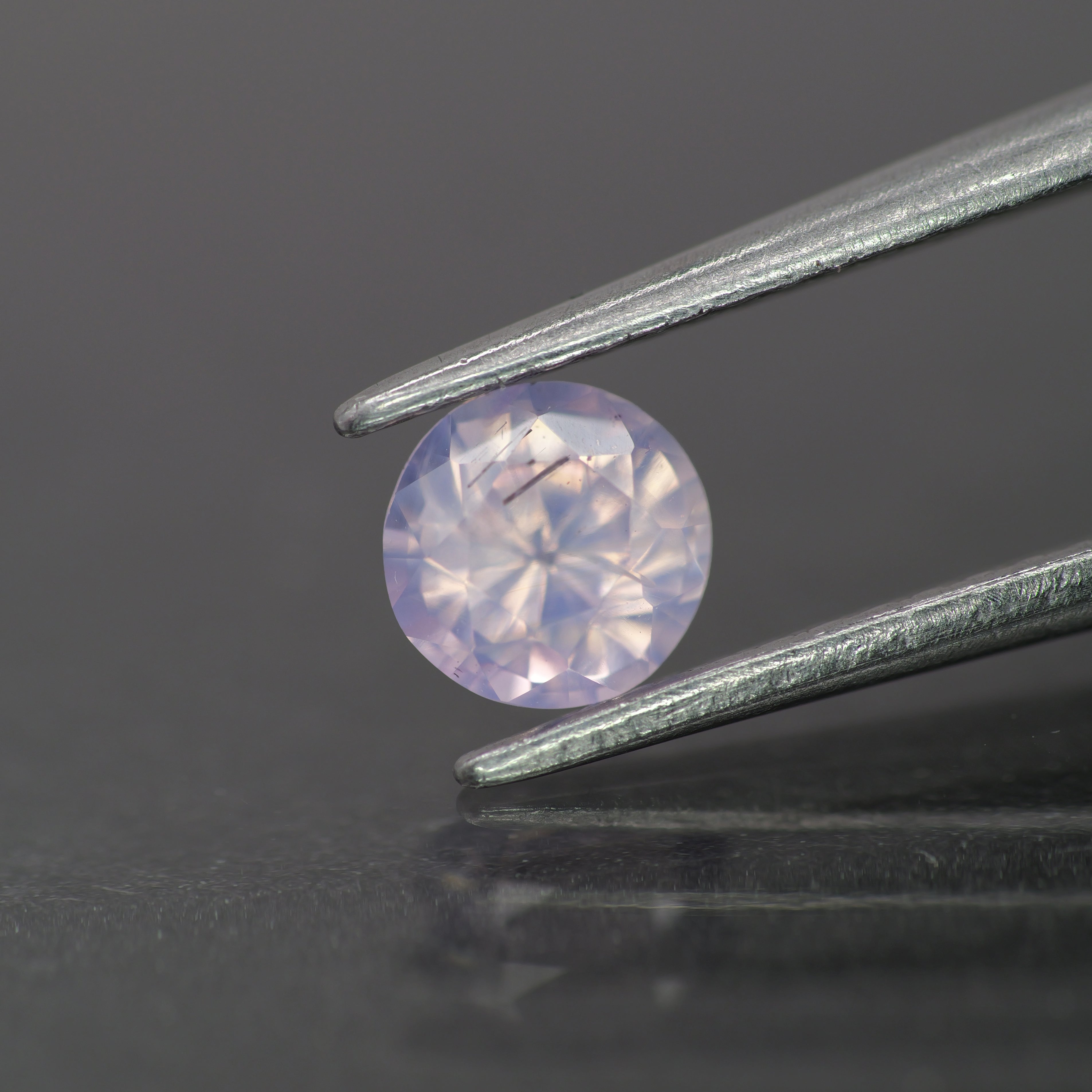 Opalescent sapphire | natural, purplish pink color, round-cut, *5mm, *0.6ct - Eden Garden Jewelry™