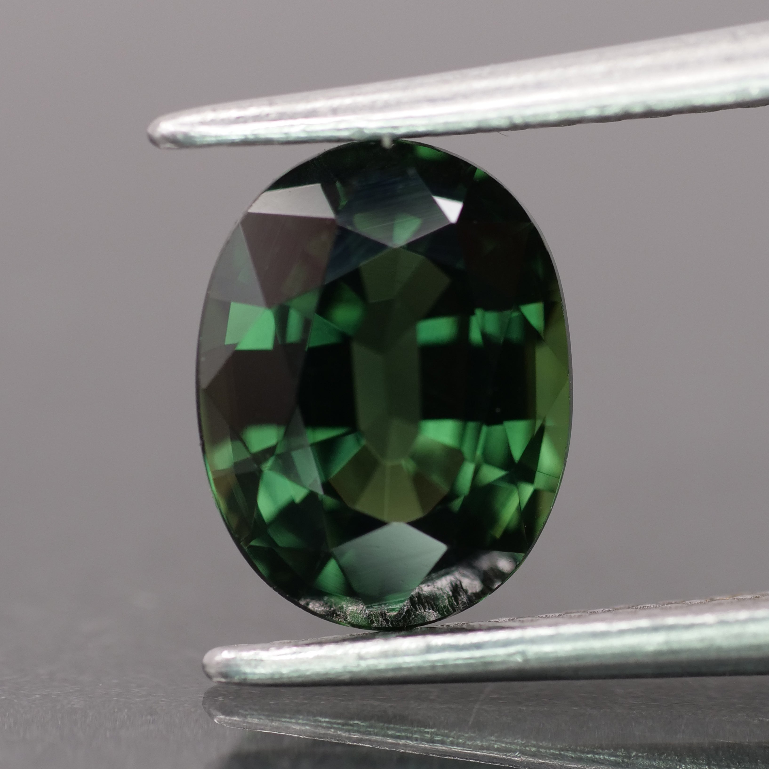 Sapphire | natural, deep green color, oval-cut, 8x6 mm, 1.9 ct - Eden Garden Jewelry™