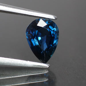 Blue Sapphire | IGI certified | natural, pear cut *7x5 mm, VS, 0.92ct - Eden Garden Jewelry™