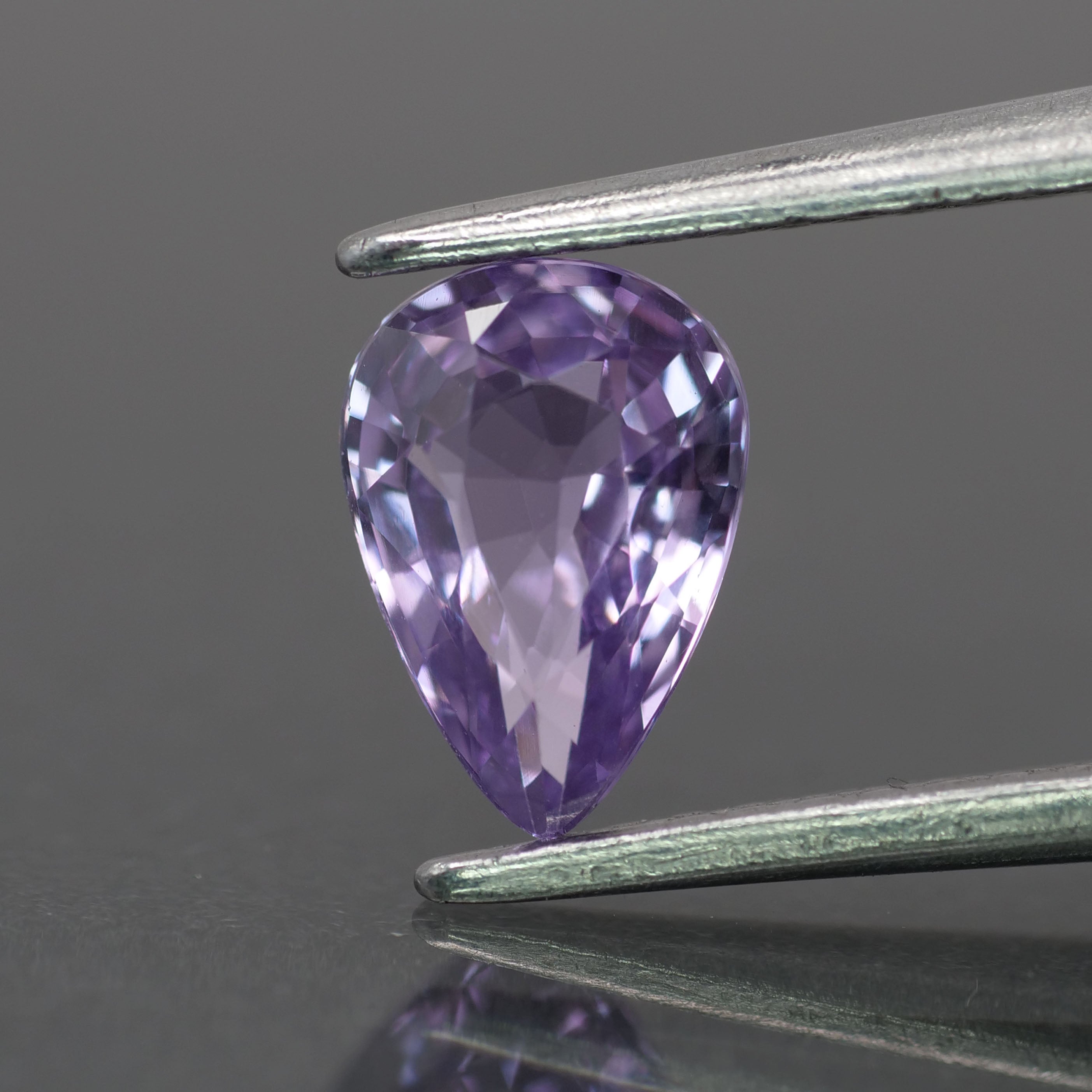 Sapphire | natural, light purple color, pear-cut, 7x5mm, 0.9ct - Eden Garden Jewelry™