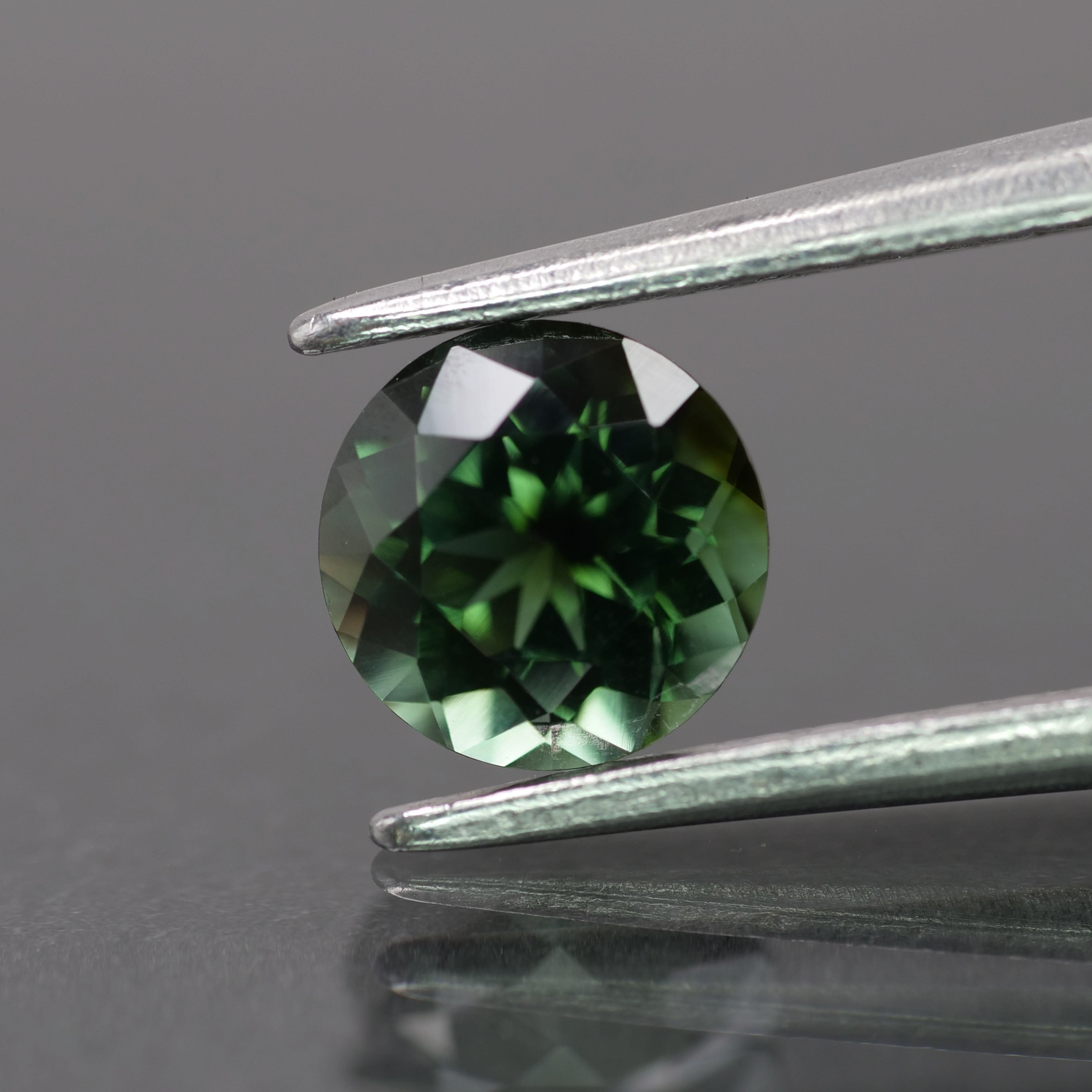 Tourmaline | natural, green color, round-cut, *5.5mm, *0.7ct - Eden Garden Jewelry™