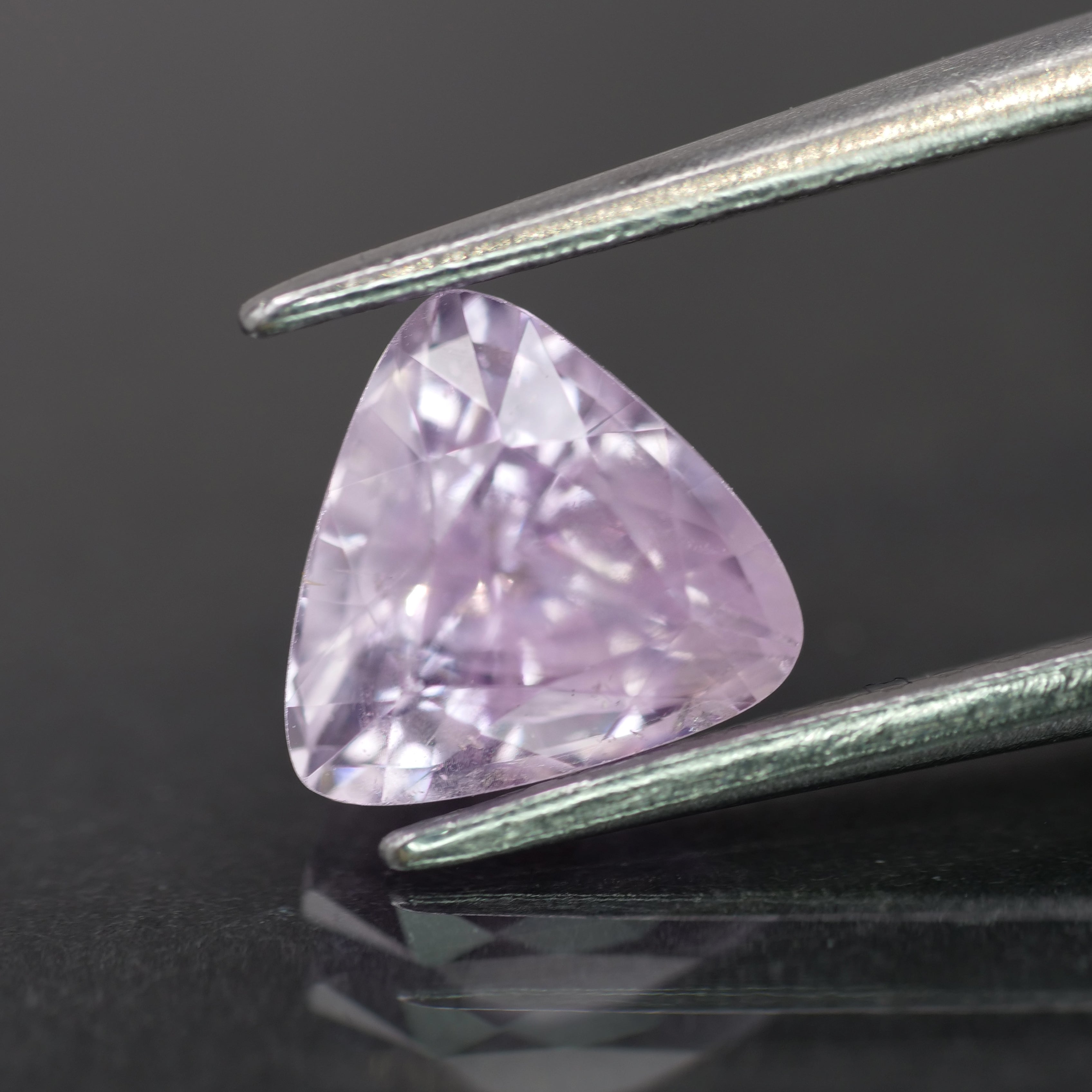 Sapphire | natural, pink color, trillion-cut, *7x7mm, 1.5ct - Eden Garden Jewelry™