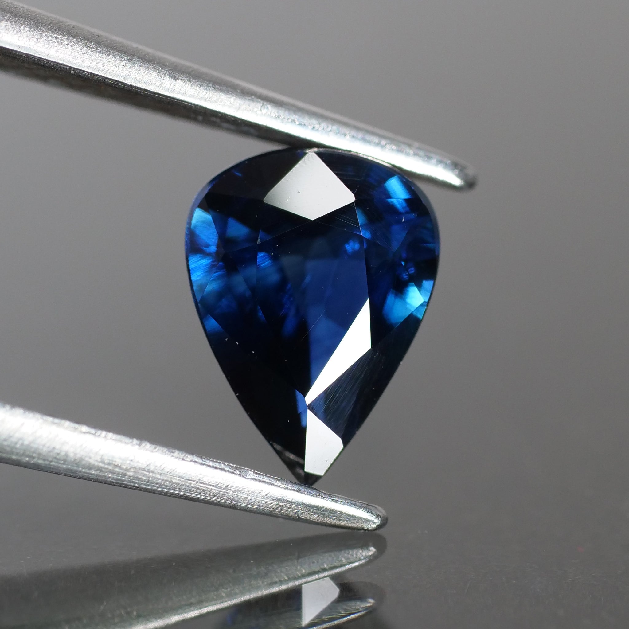 Blue Sapphire | IGI certified | natural, pear cut *7.5 x 5.5 mm, VS, 1.00ct - Eden Garden Jewelry™