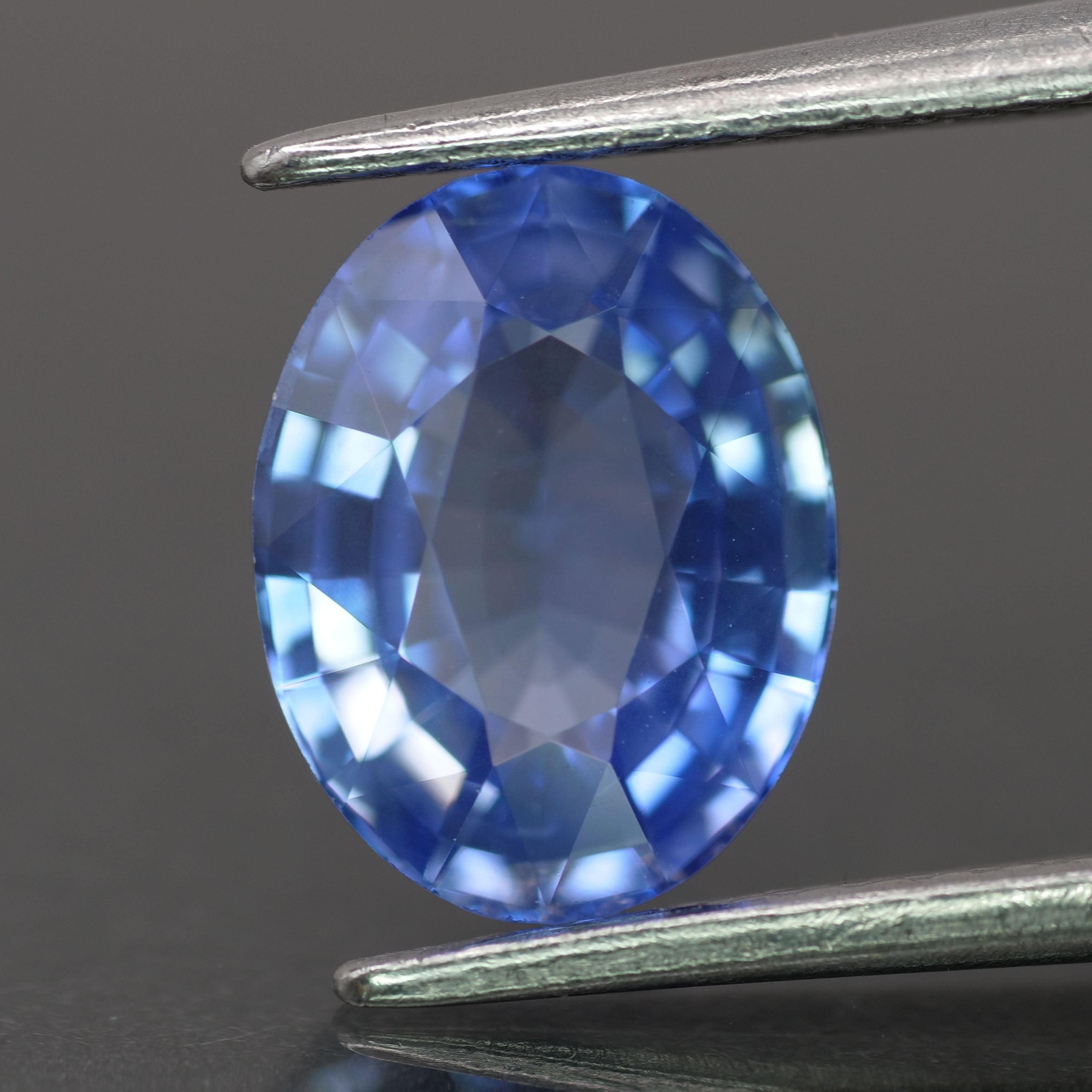 Sapphire | natural, blue color, oval-cut, 9x7mm, 2.3ct - Eden Garden Jewelry™