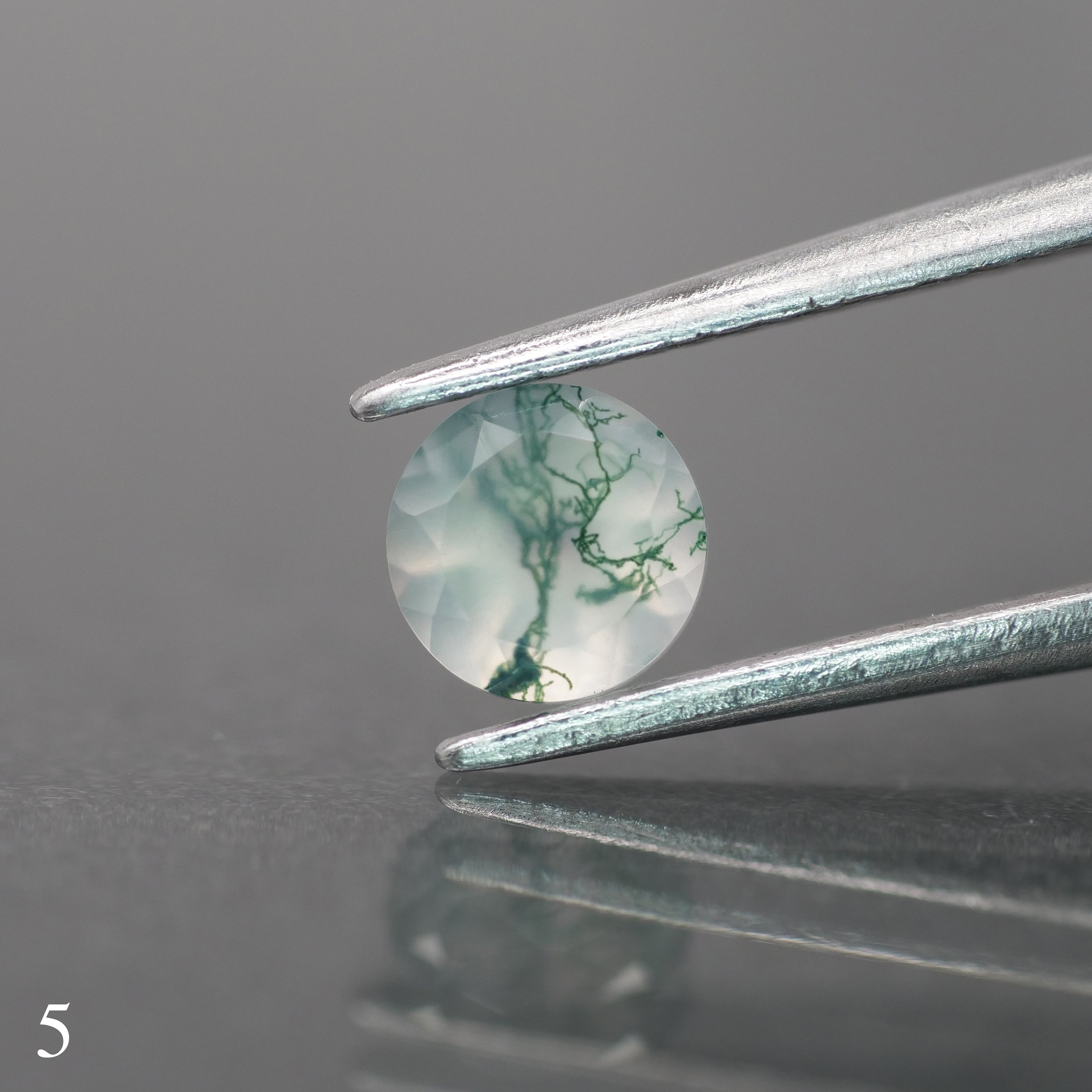 Moss agate | light green color, round-cut, 5mm, 0.5ct - choose yours - Eden Garden Jewelry™