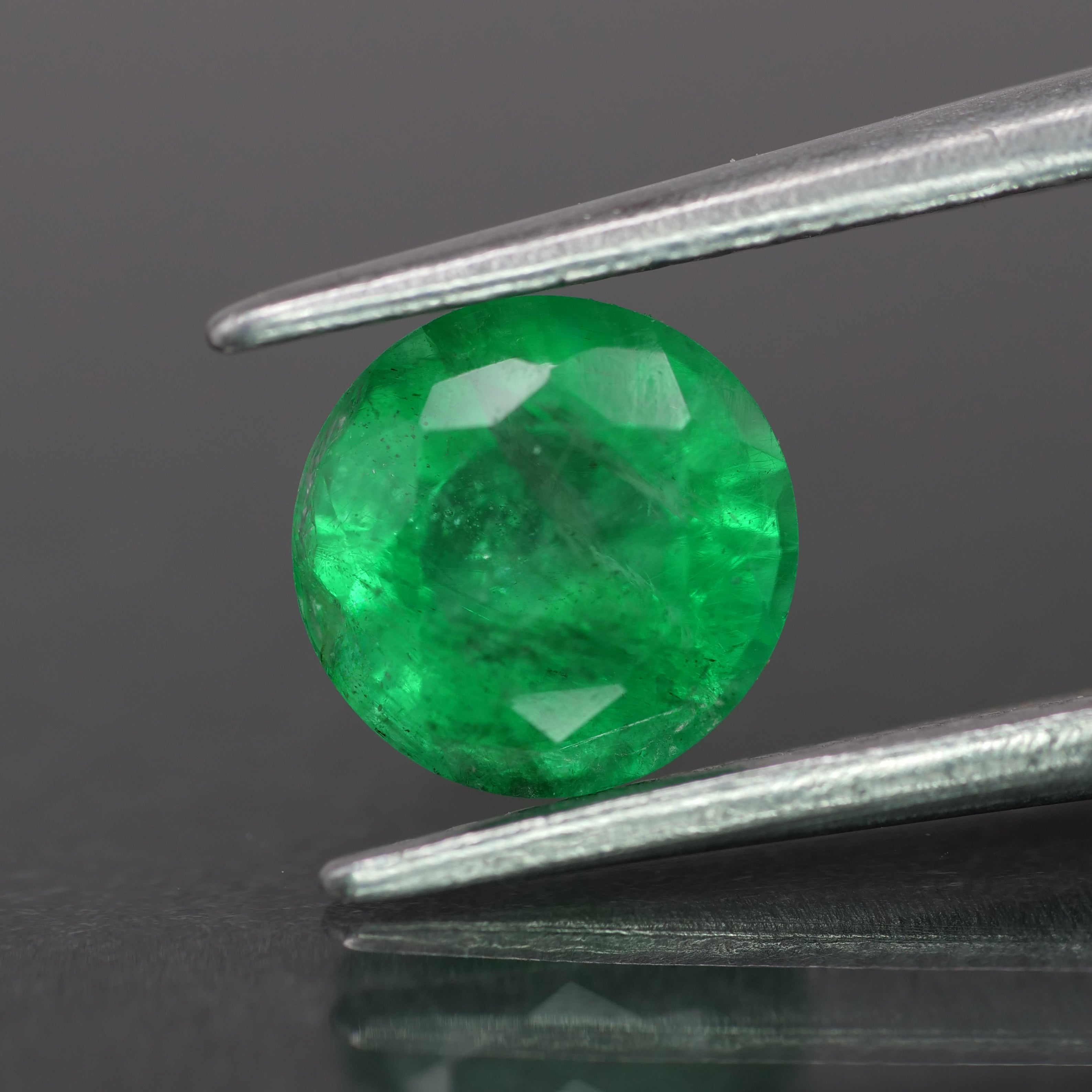 Emerald | natural, round-cut, *6.5mm, 1.1ct - Eden Garden Jewelry™