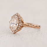 Engagement Ring with Oval Diamond and Leaf Motifs / Florentina - Eden Garden Jewelry™