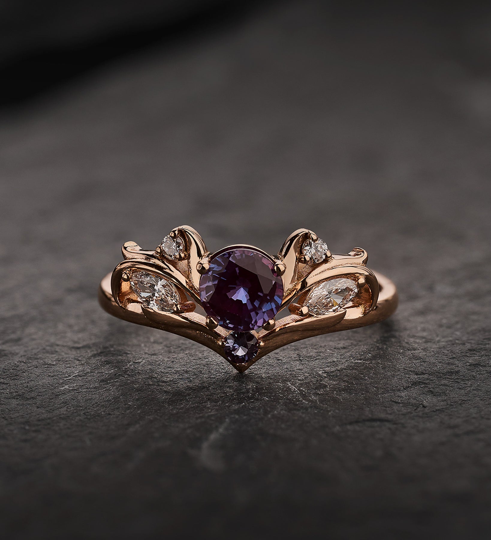 Engagement ring with alexandrite and diamonds / Swanlake - Eden Garden Jewelry™