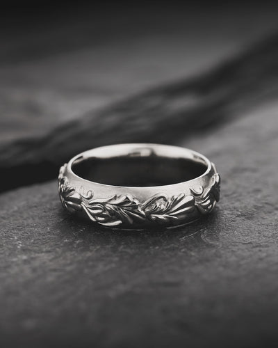 Oak Leaves Wedding Band, Comfort Fit - Eden Garden Jewelry™
