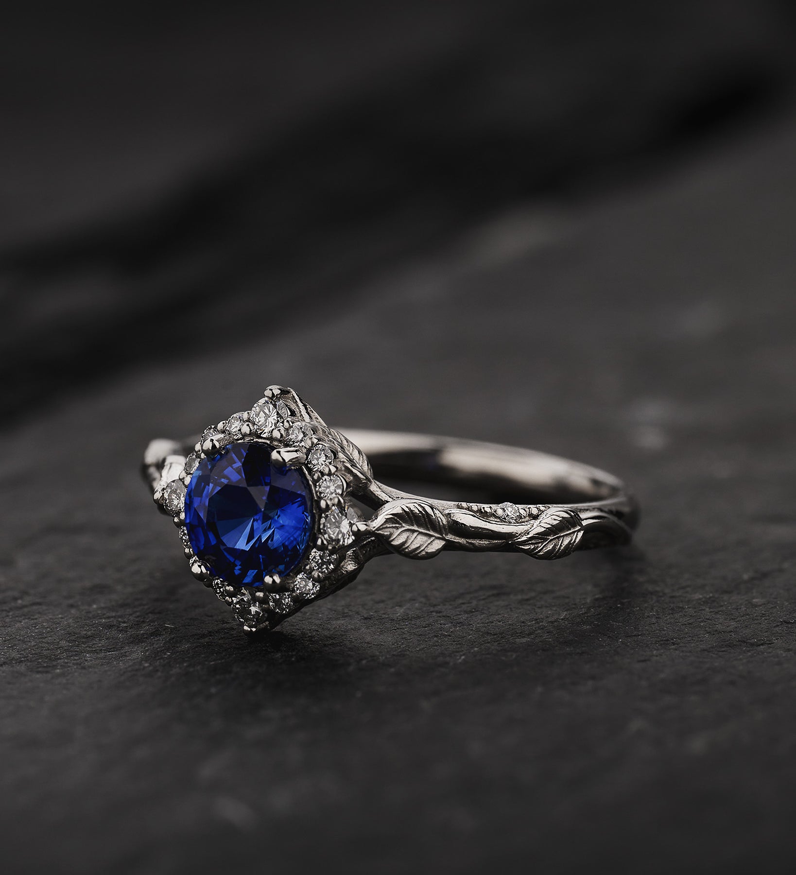 Timeless Engagement Ring with Round Royal Blue Sapphire / Florentina - Eden Garden Jewelry™