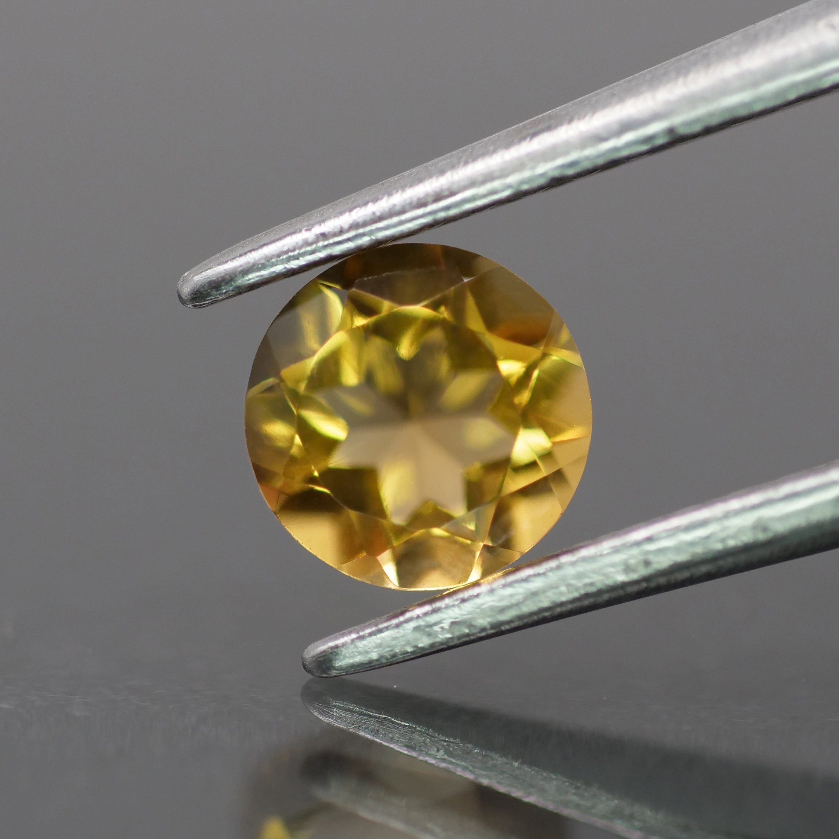 Citrine | natural, orange color, round-cut, 6mm, 0.7ct - Eden Garden Jewelry™