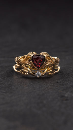Nature themed engagement ring set with garnet and diamond / Clematis - Eden Garden Jewelry™