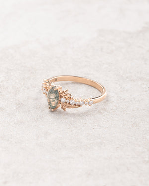 Alternative engagement ring with moss agate and gold leaf design / Verbena