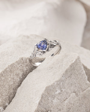 Trillion cut sapphire ring / Clematis