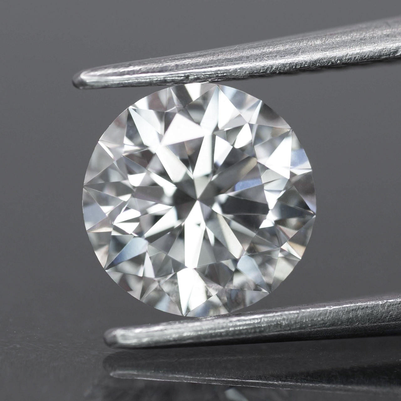 Lab grown diamond | IGI certified | round-cut, 7.5mm, D color, VS, 1.54ct - Eden Garden Jewelry™