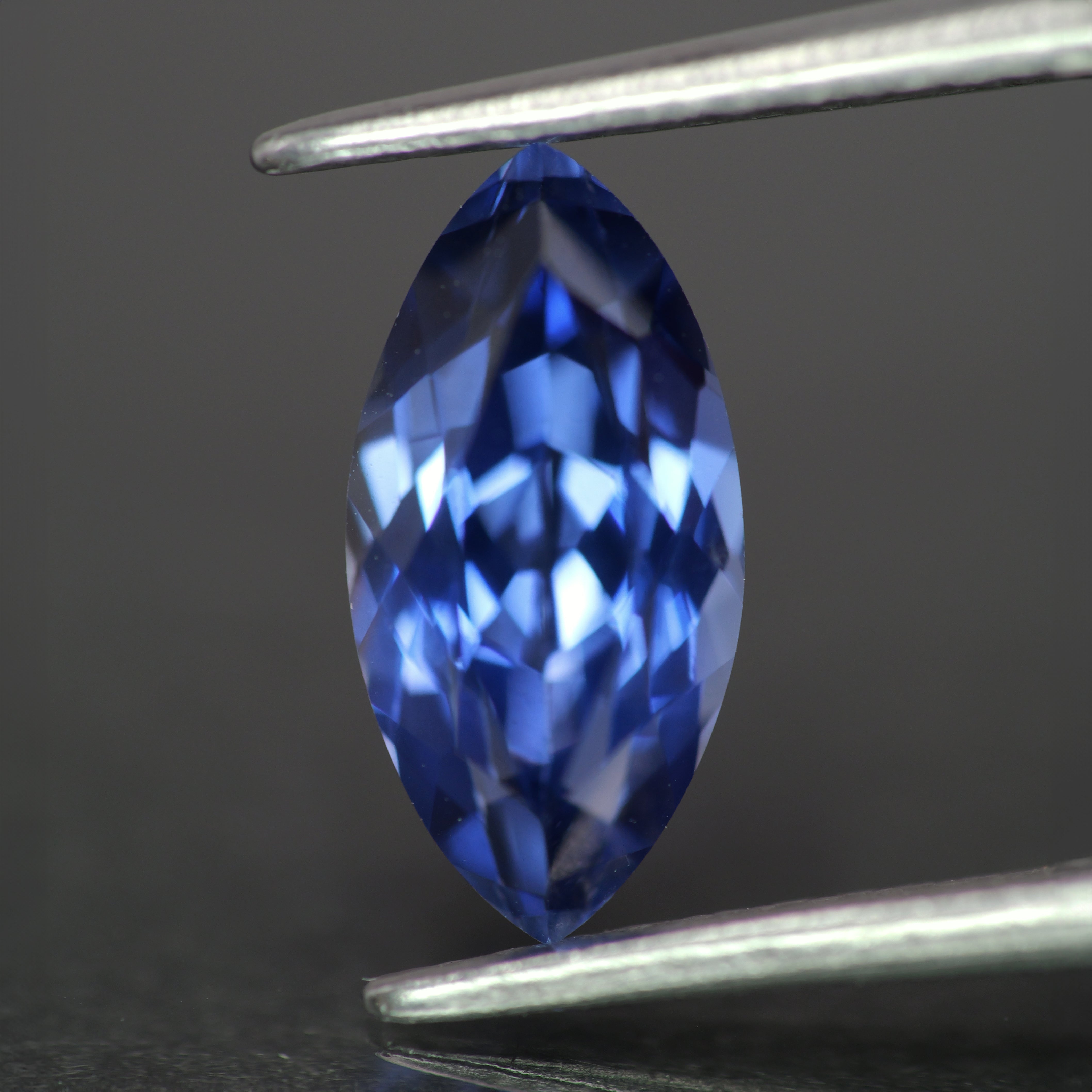 Sapphire | Medium Blue color, lab-grown, marquise-cut, 10x5mm, 1.8ct - Eden Garden Jewelry™