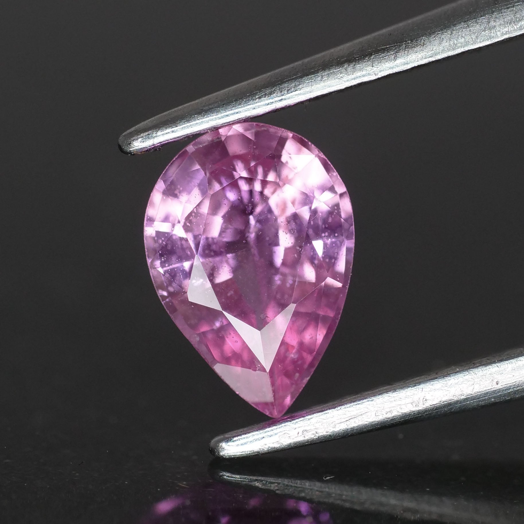 Pink Sapphire | natural, pear cut 7x5mm, VS 0.65 ct - Eden Garden Jewelry™