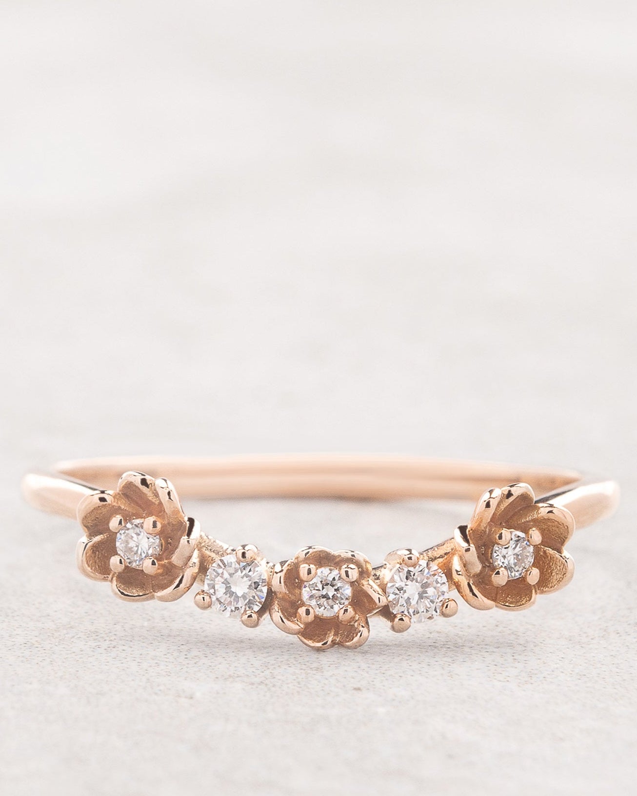 Bridal set with morganite and diamonds / Fiorella - Eden Garden Jewelry™