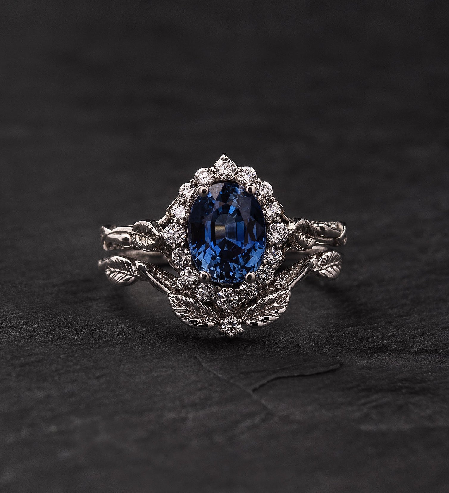 Nature inspired bridal ring set with natural blue sapphire and diamonds / Florentina - Eden Garden Jewelry™