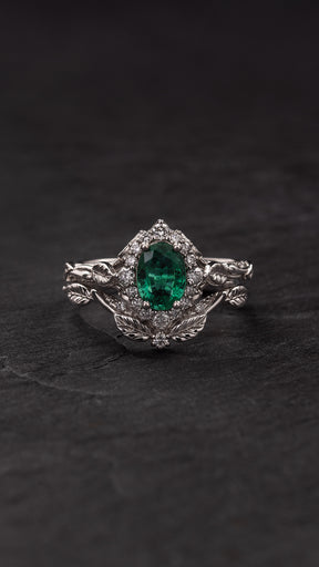 Faerie bridal ring set with natural emerald and diamond halo / Florentina - Eden Garden Jewelry™