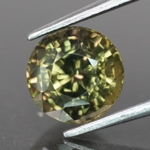 Sapphire | IGI certified | natural, earthy multicolored green sapphire, round cut *8 mm, VS, *3.1ct - Eden Garden Jewelry™
