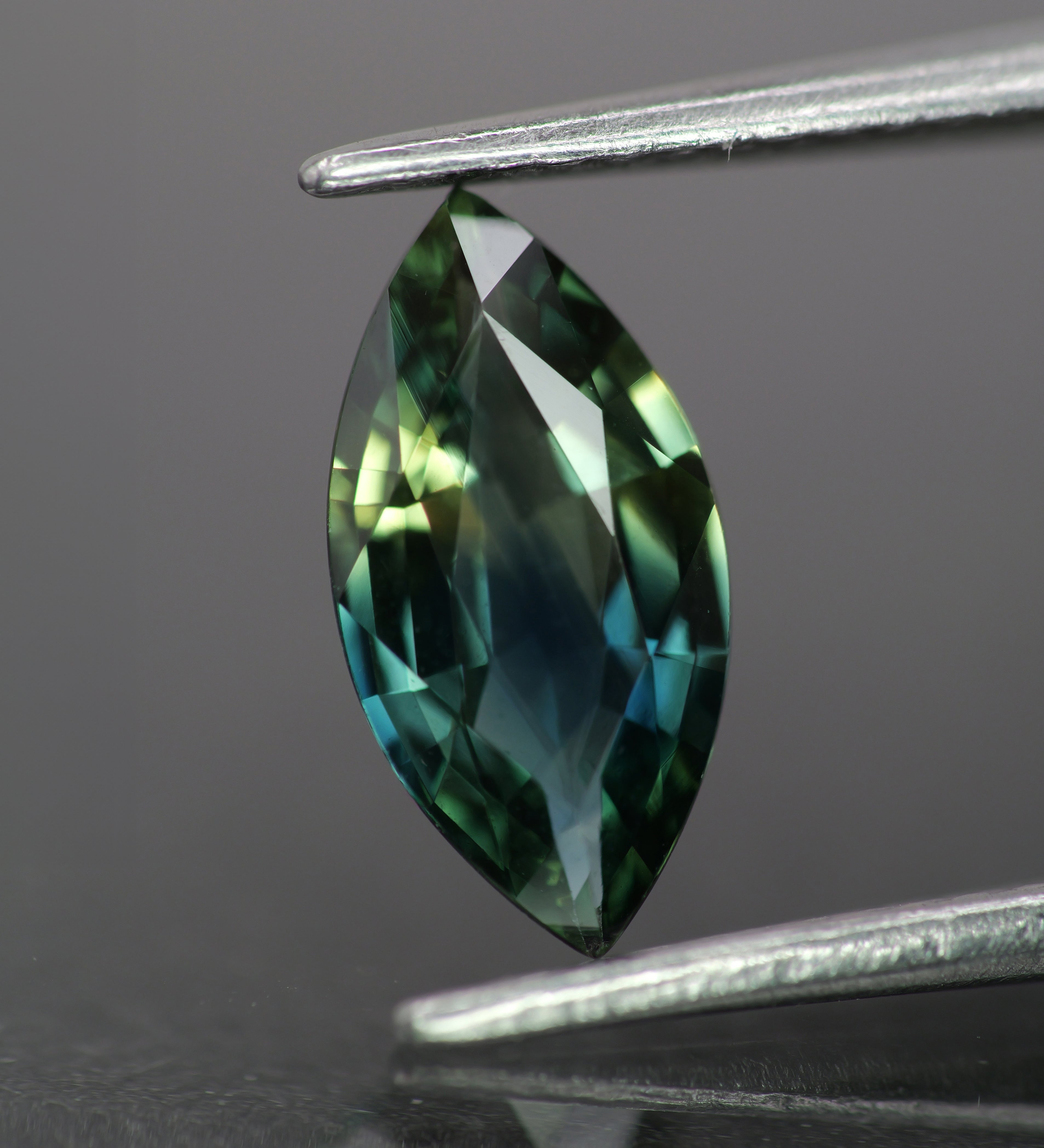 Sapphire | natural, tri-color: green, blue & yellow, marquise-cut, 10x5mm, *1.1ct - Eden Garden Jewelry™
