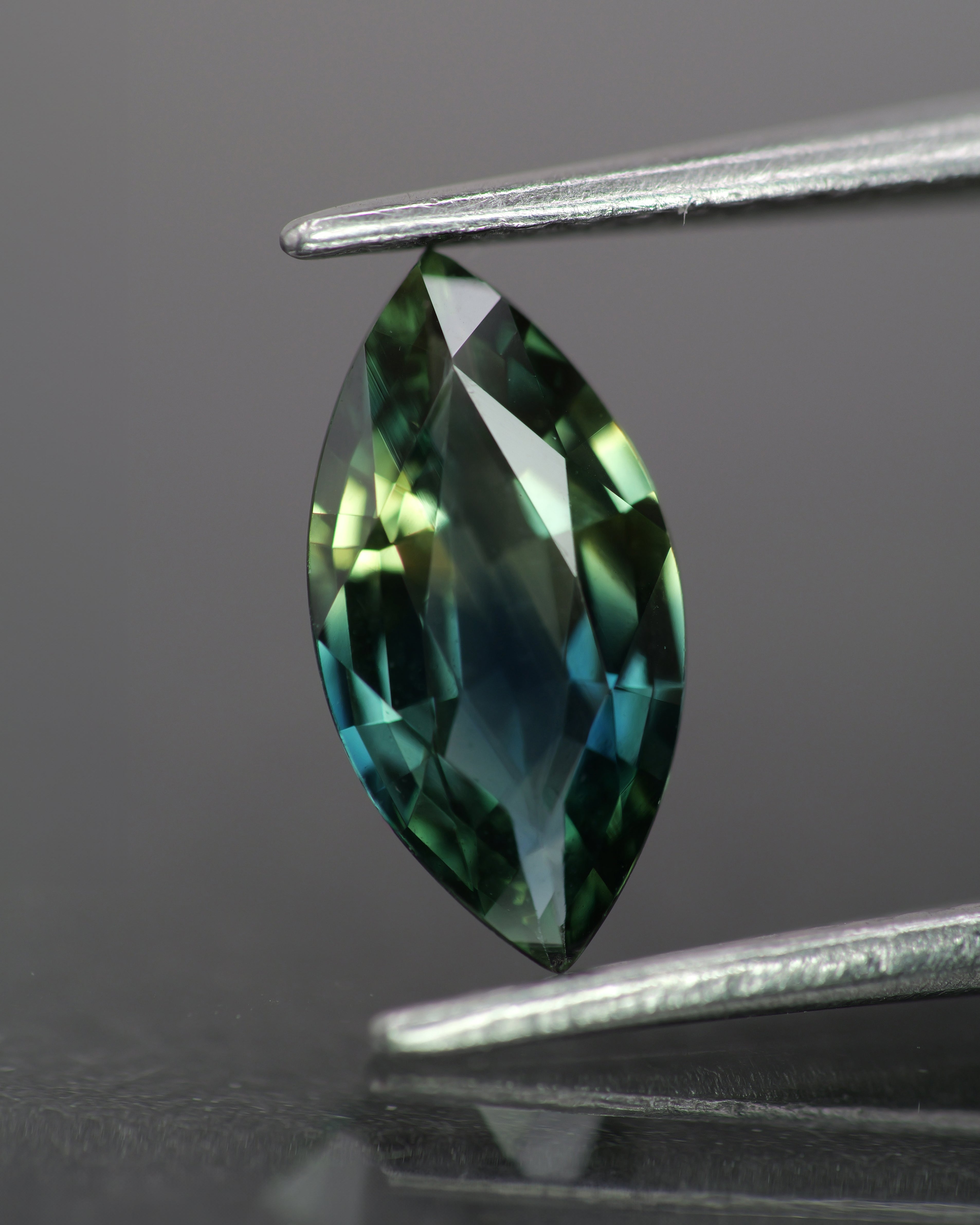 Sapphire | natural, tri-color: green, blue & yellow, marquise-cut, 10x5mm, *1.1ct - Eden Garden Jewelry™