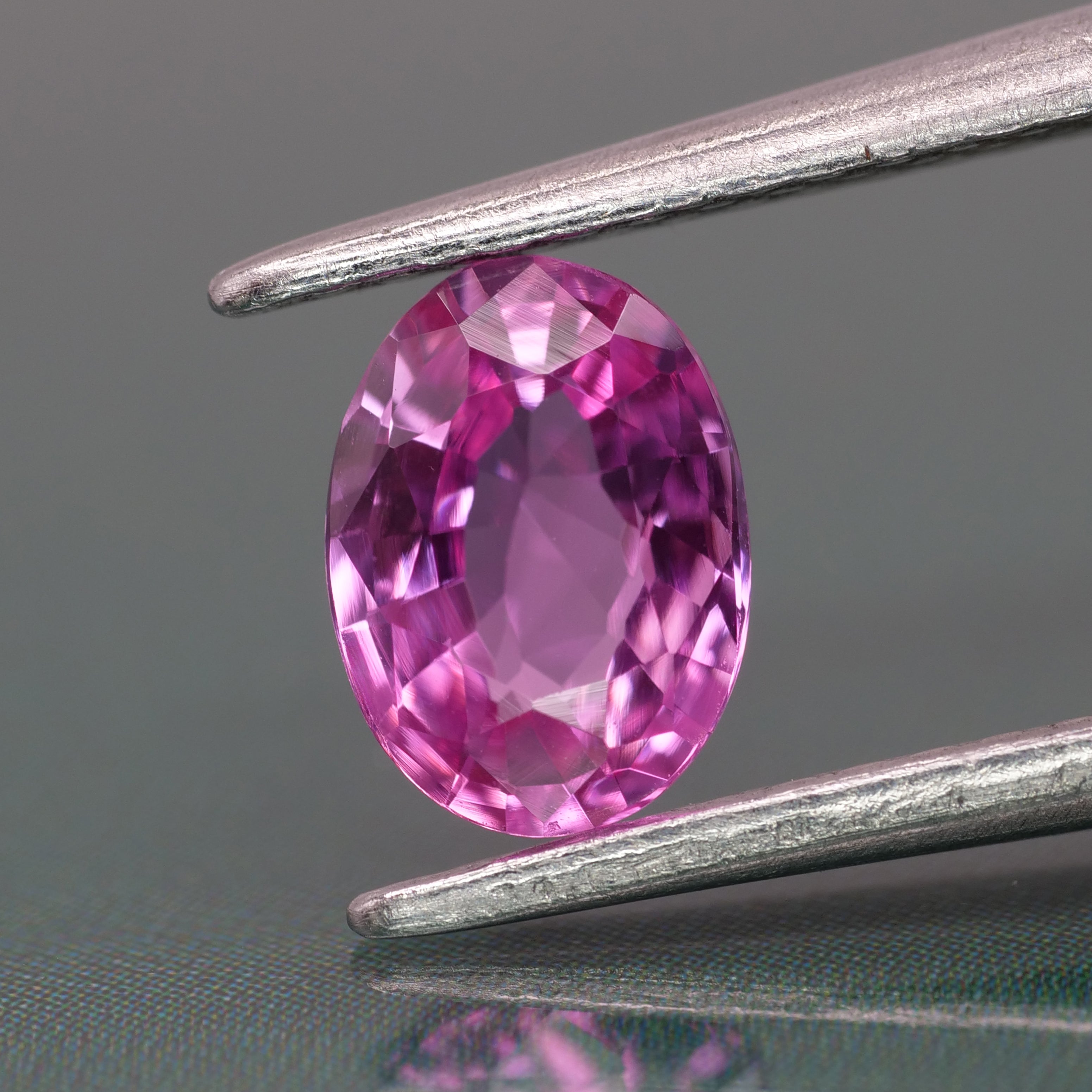 Sapphire | natural, vivid pink color, oval-cut, 6.5x4.7mm, 0.7ct, Sri Lanka - Eden Garden Jewelry™