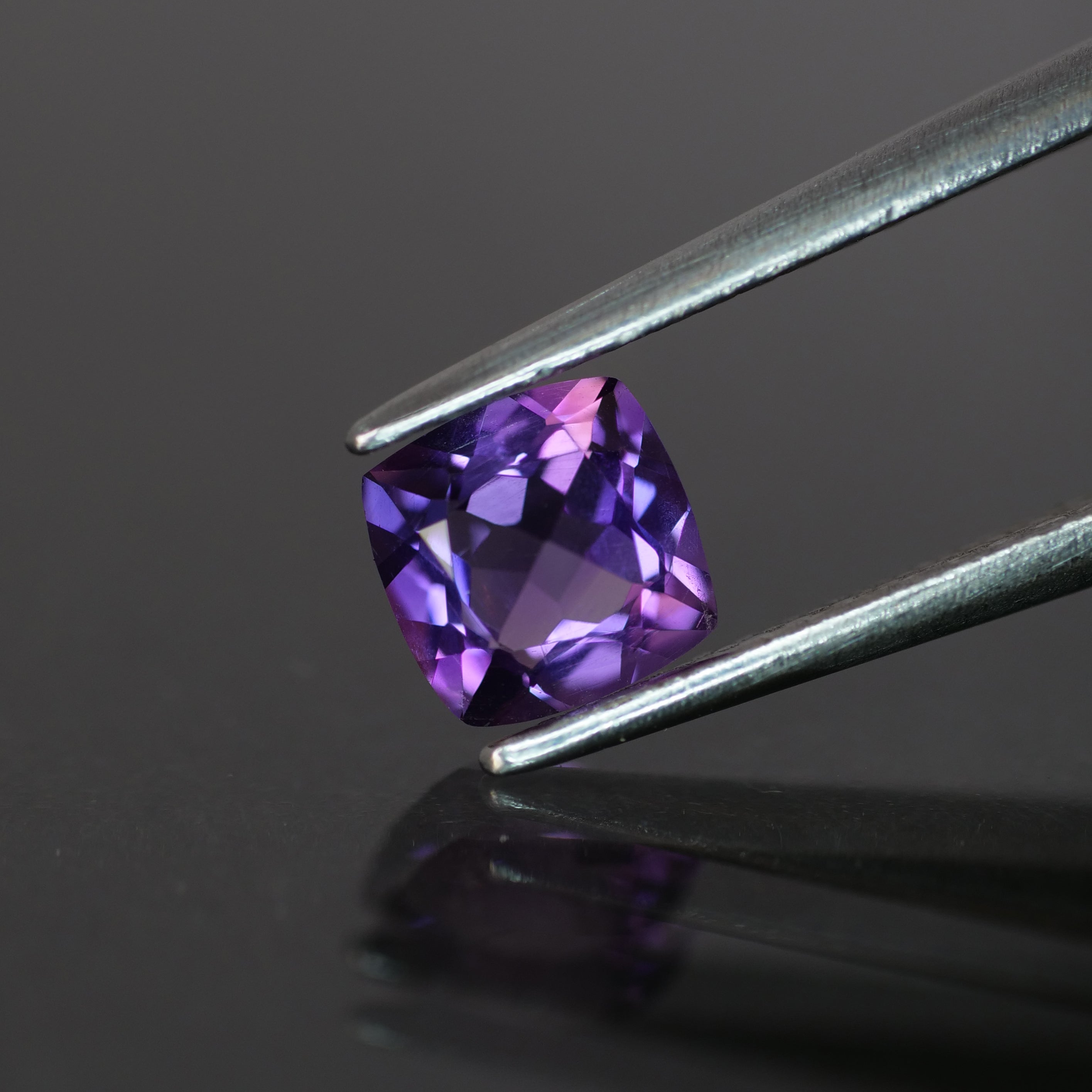 Amethyst | lavender color, cushion cut 6mm, 0.5ct, VVS clarity, Brasil - Eden Garden Jewelry™