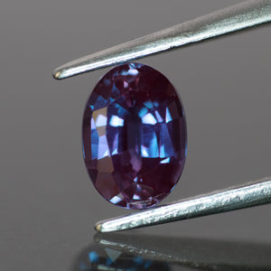 Alexandrite | lab created, colour changing, oval cut 7x5mm, 1ct - Eden Garden Jewelry™