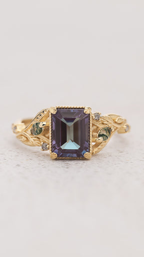 READY TO SHIP: Patricia ring in 14K yellow gold, lab alexandrite emerald cut 8x6 mm, accent moss agates and salt&pepper diamonds, AVAILABLE RING SIZES: 5.25 - 8.25 US - Eden Garden Jewelry™