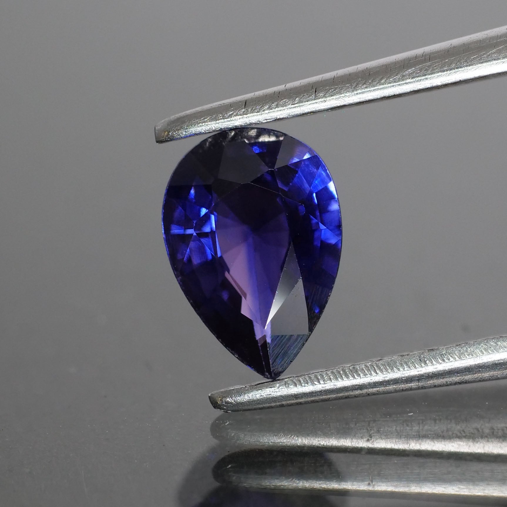 Blue Sapphire | natural, purplish blue, pear cut 7x5mm, VS 0.8ct - Eden Garden Jewelry™