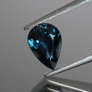 Blue Sapphire | natural, pear cut 7x5 mm, VS, 0.8ct - Eden Garden Jewelry™