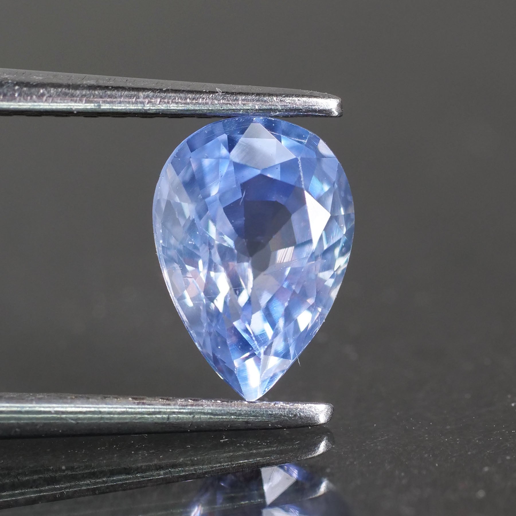Blue Sapphire | natural, pear cut 8x6 mm, VS, 1.35ct, Sri Lanka - Eden Garden Jewelry™
