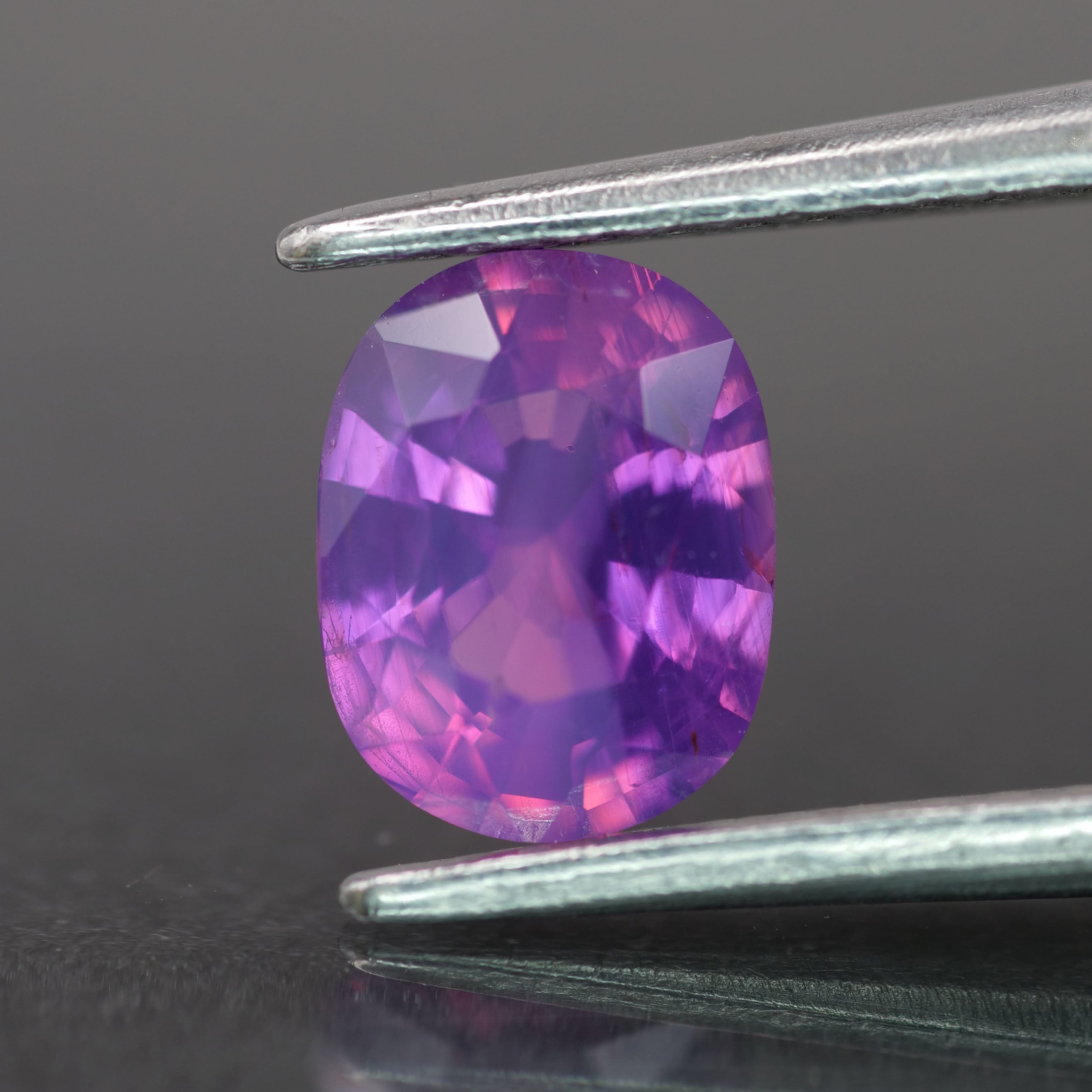Opalescent sapphire | natural, pinkish purple color, cuachion-cut, *6.5x5mm, 1ct - Eden Garden Jewelry™
